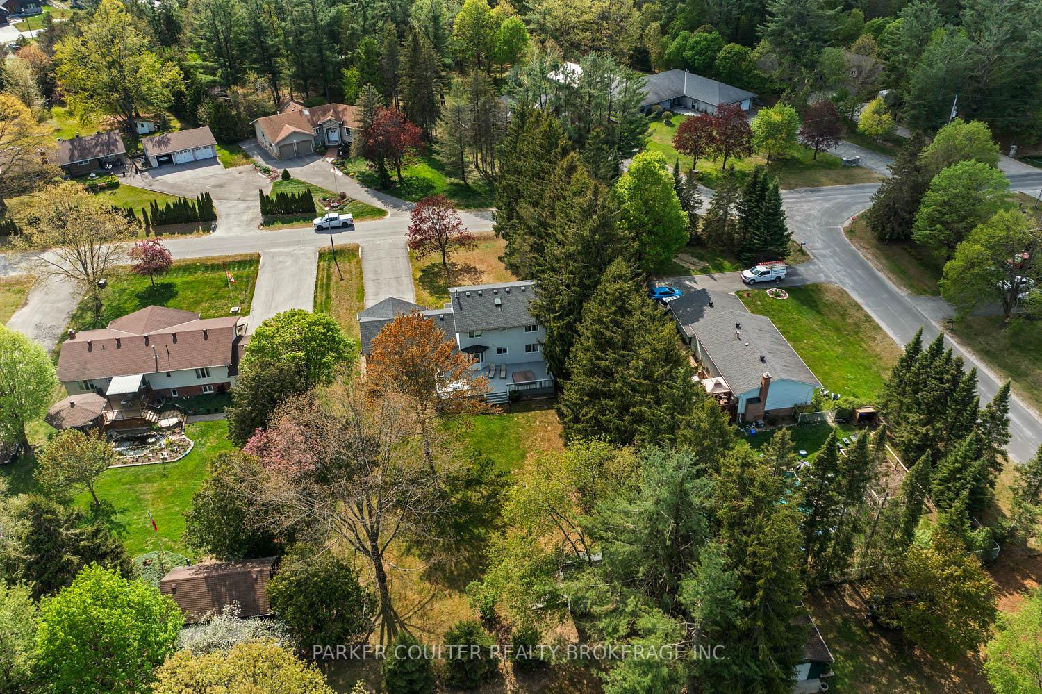 Photo 3 of 41 Lawrence Avenue, Springwater, Anten Mills — HOMEH