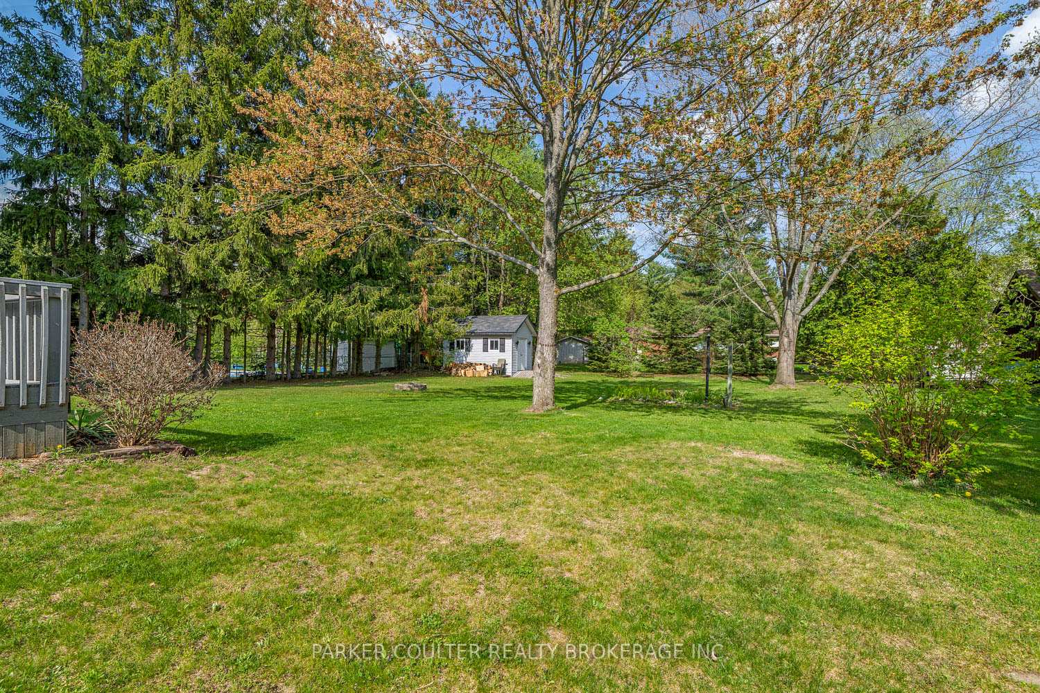 Photo 21 of 41 Lawrence Avenue, Springwater, Anten Mills — HOMEH