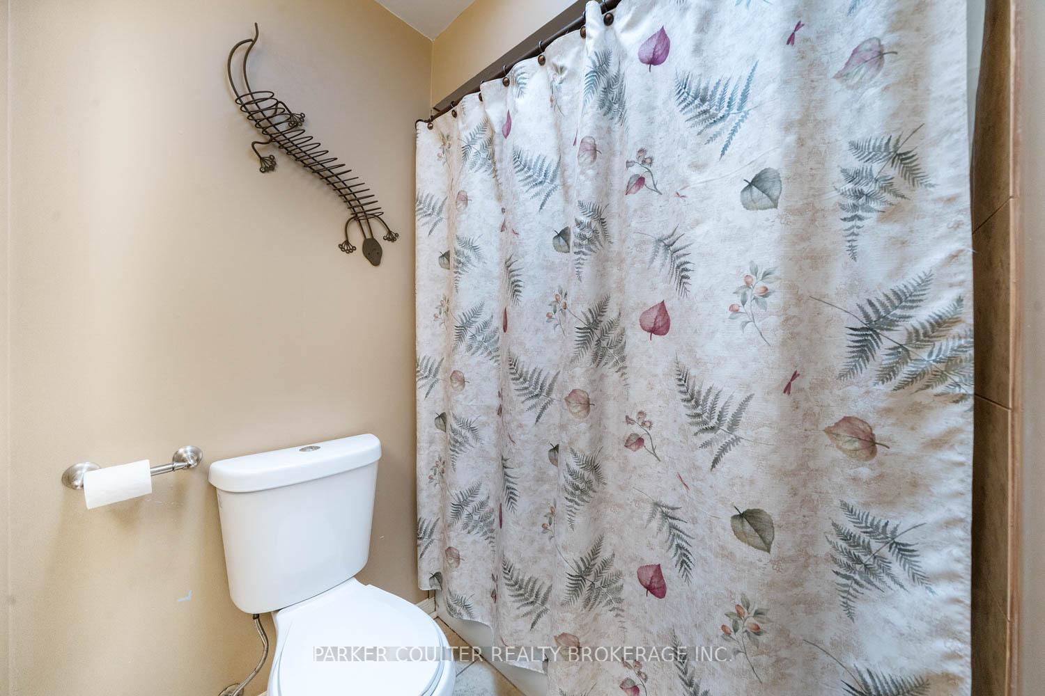 Photo 27 of 41 Lawrence Avenue, Springwater, Anten Mills — HOMEH