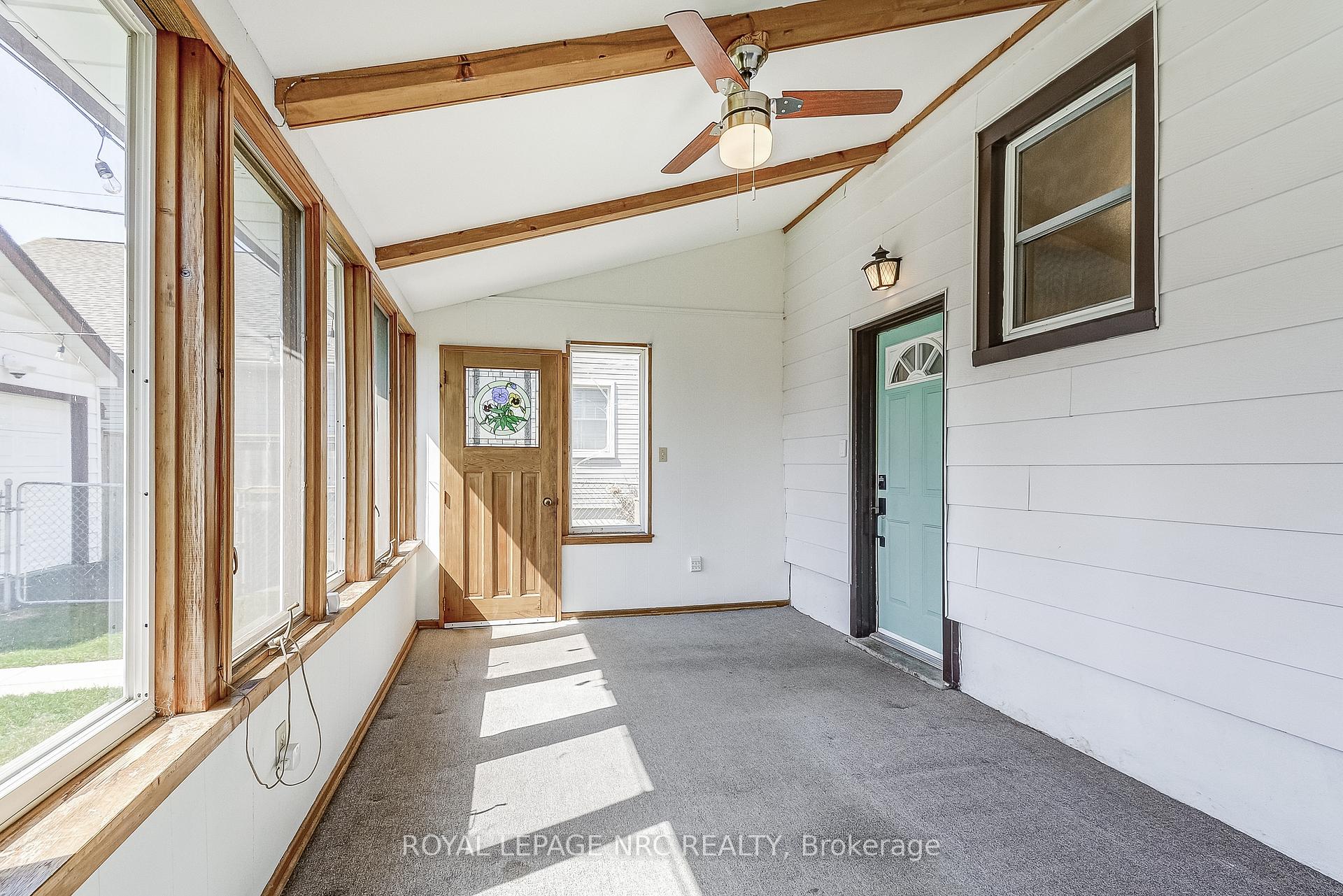 Photo 19 of 44 Windsor Road, St. Catharines, Vine/Linwell — HOMEH