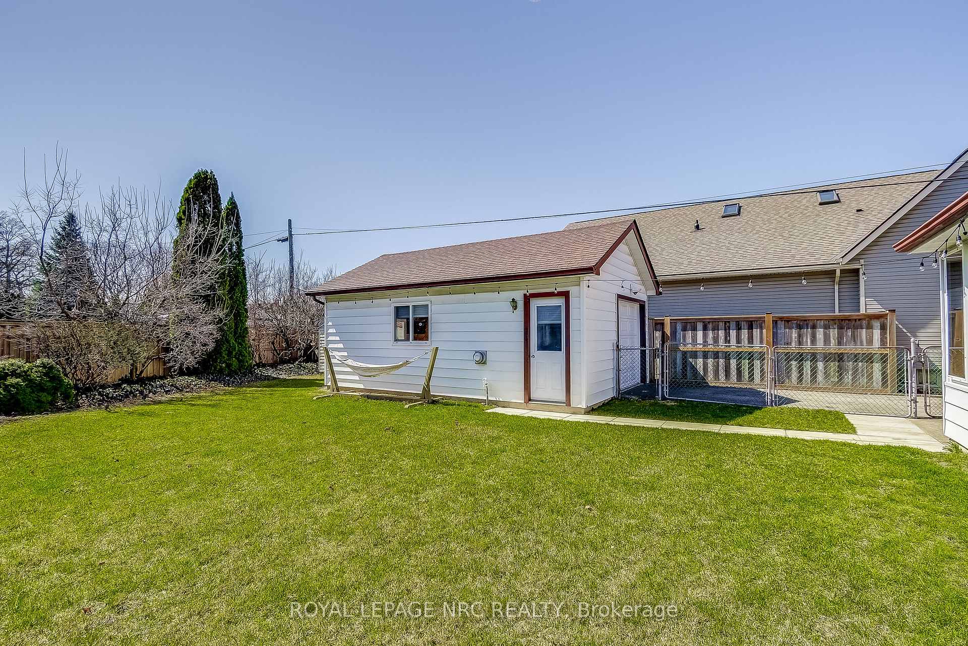 Photo 27 of 44 Windsor Road, St. Catharines, Vine/Linwell — HOMEH