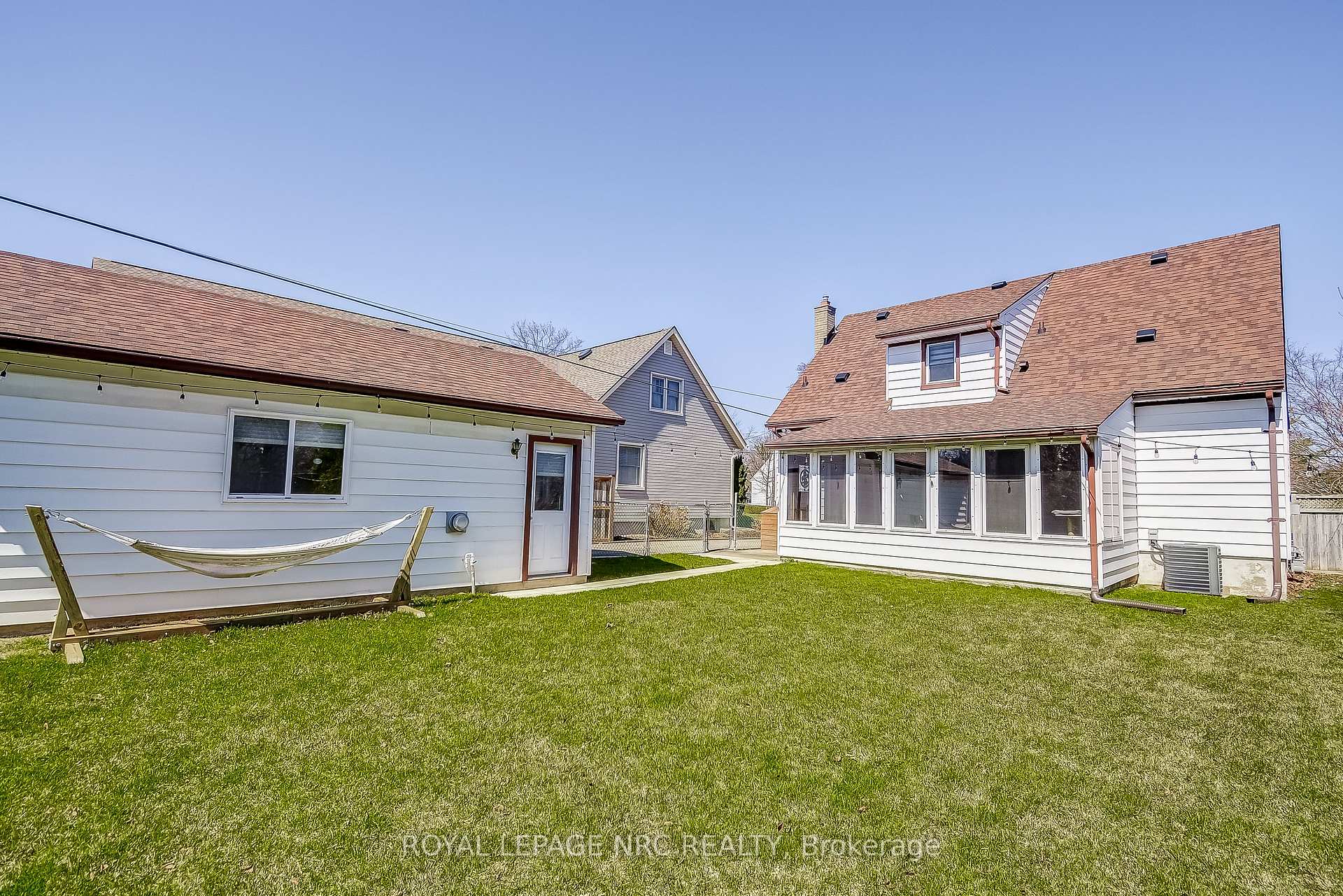 Photo 28 of 44 Windsor Road, St. Catharines, Vine/Linwell — HOMEH