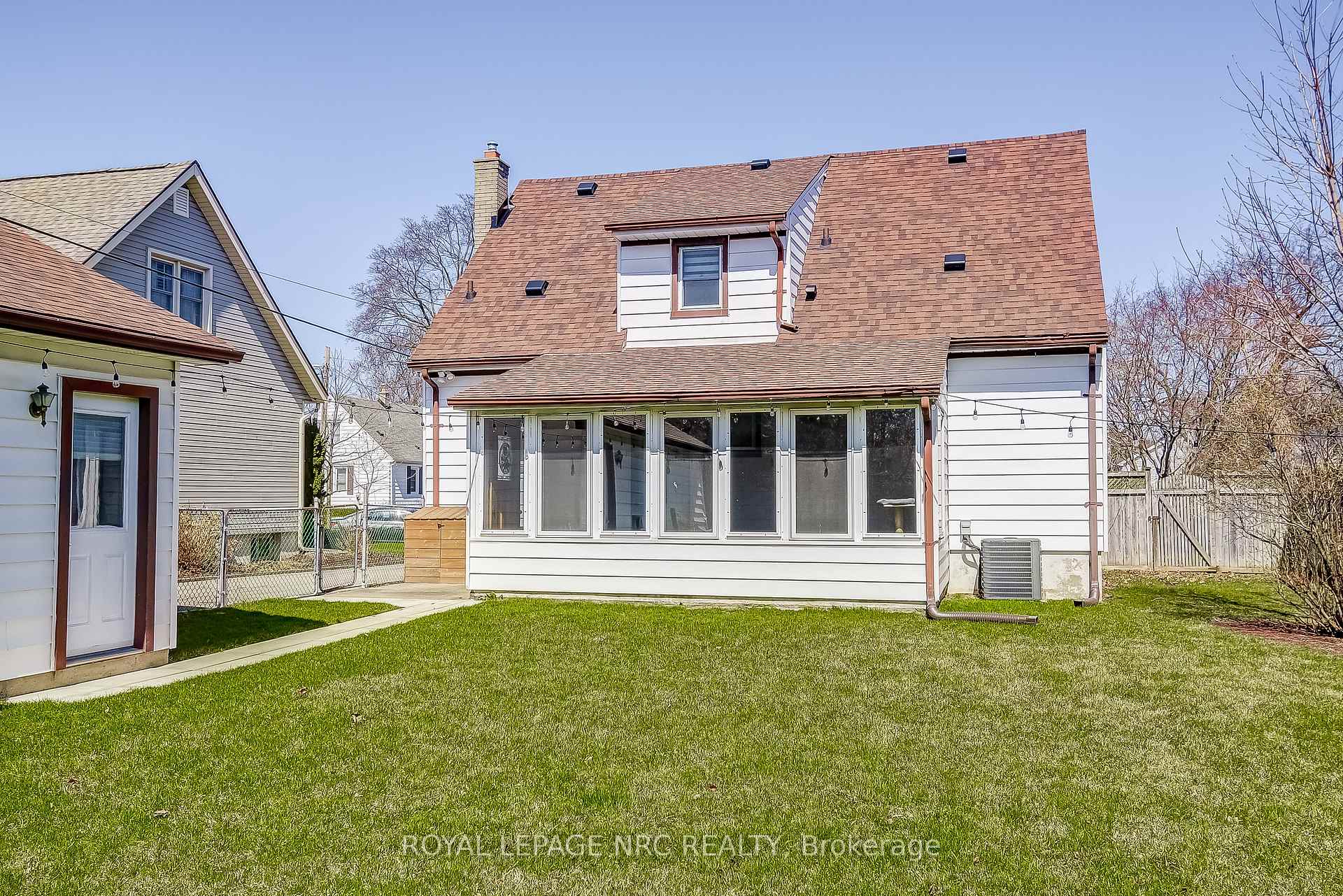 Photo 29 of 44 Windsor Road, St. Catharines, Vine/Linwell — HOMEH