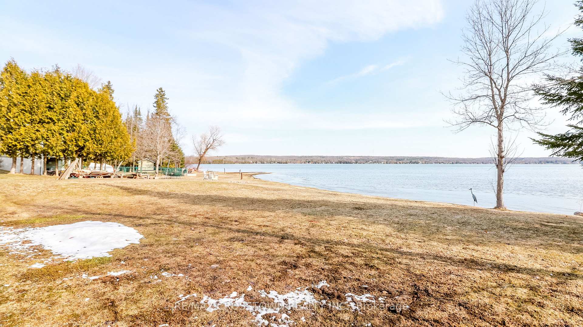 Photo 6 of 3093 Sandy Bend, Springwater, Rural Springwater — HOMEH