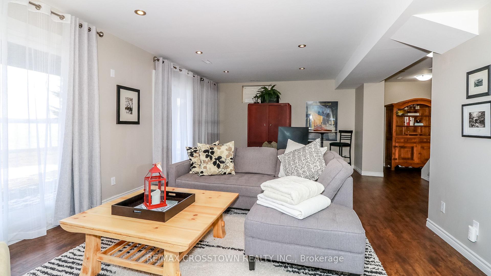 Photo 35 of 3093 Sandy Bend, Springwater, Rural Springwater — HOMEH