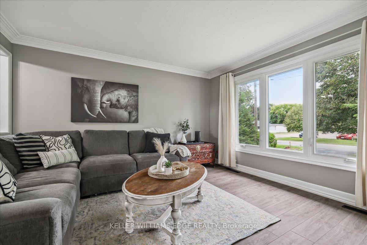 Photo 3 of 5 Howard Avenue, St. Catharines, Lakeport — HOMEH