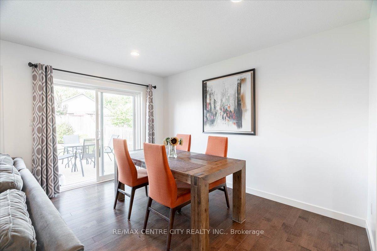 Photo 10 of 9 Empire Parkway, St. Thomas — HOMEH