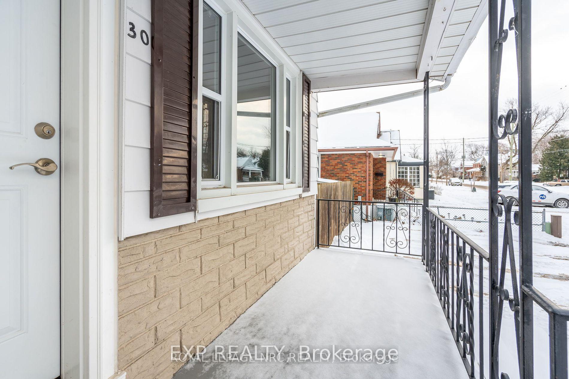 Photo 4 of 30 Wiley Street, St. Catharines, Downtown — HOMEH