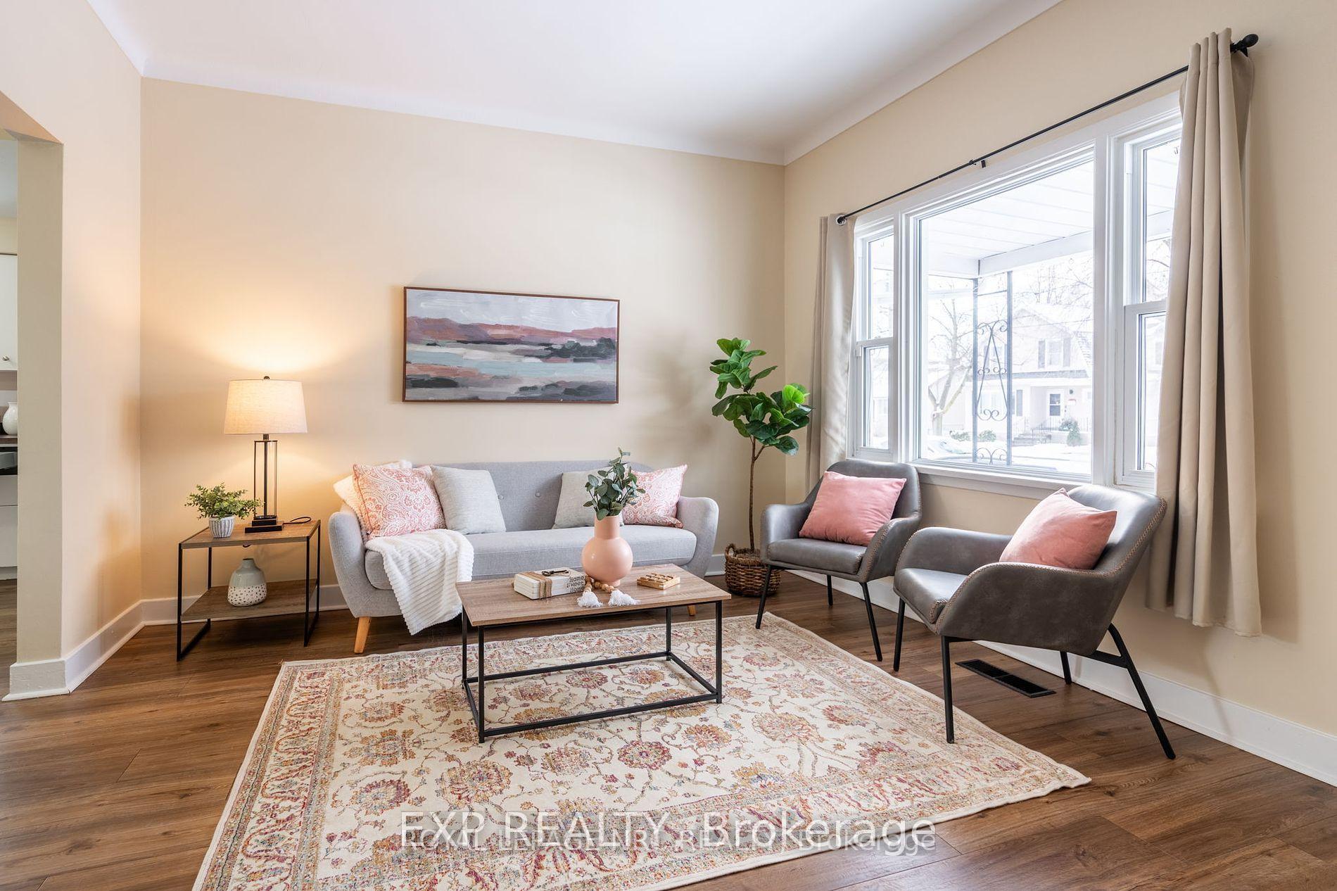 Photo 5 of 30 Wiley Street, St. Catharines, Downtown — HOMEH