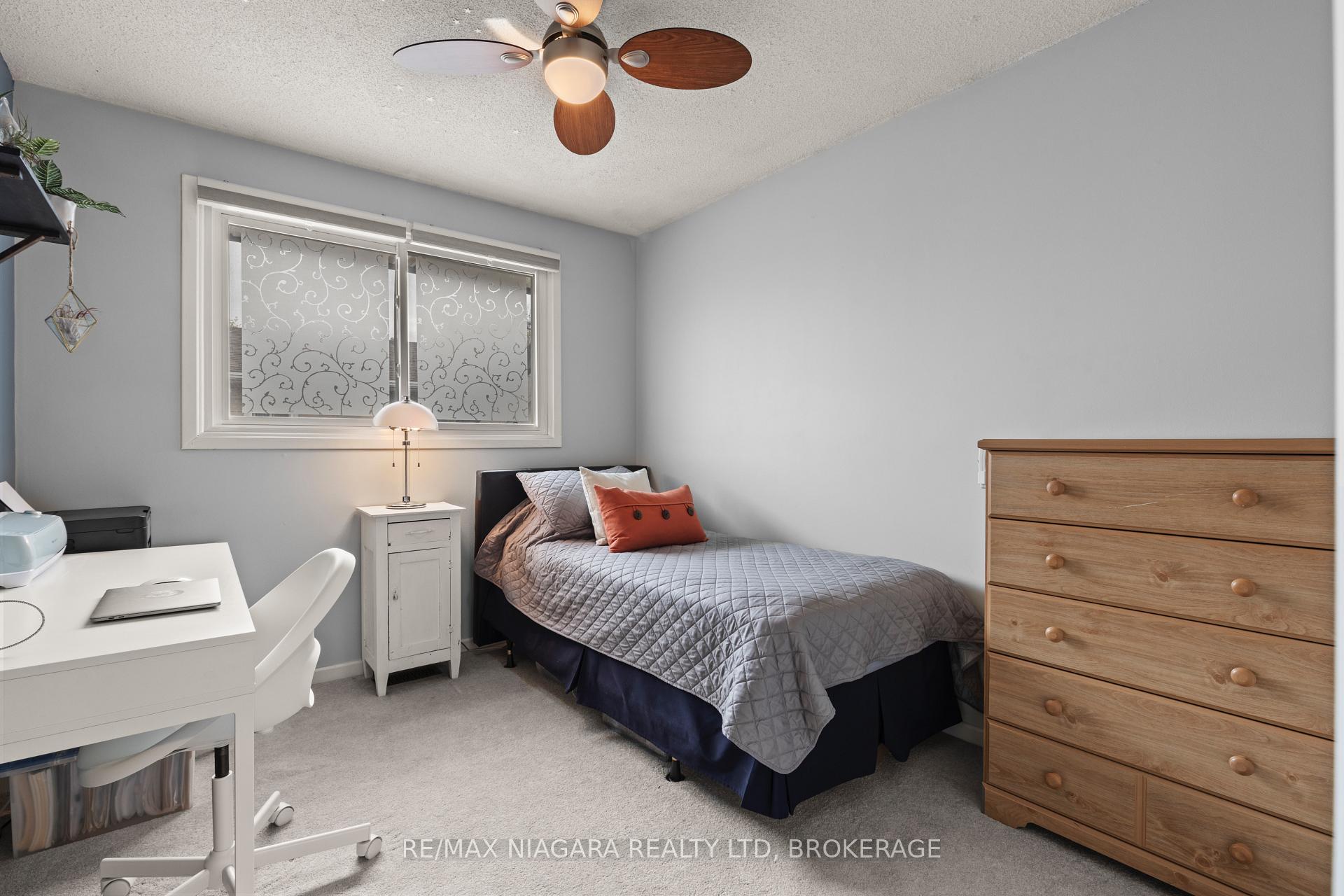 Photo 16 of 20 Centennial Drive, St. Catharines, Lakeport — HOMEH