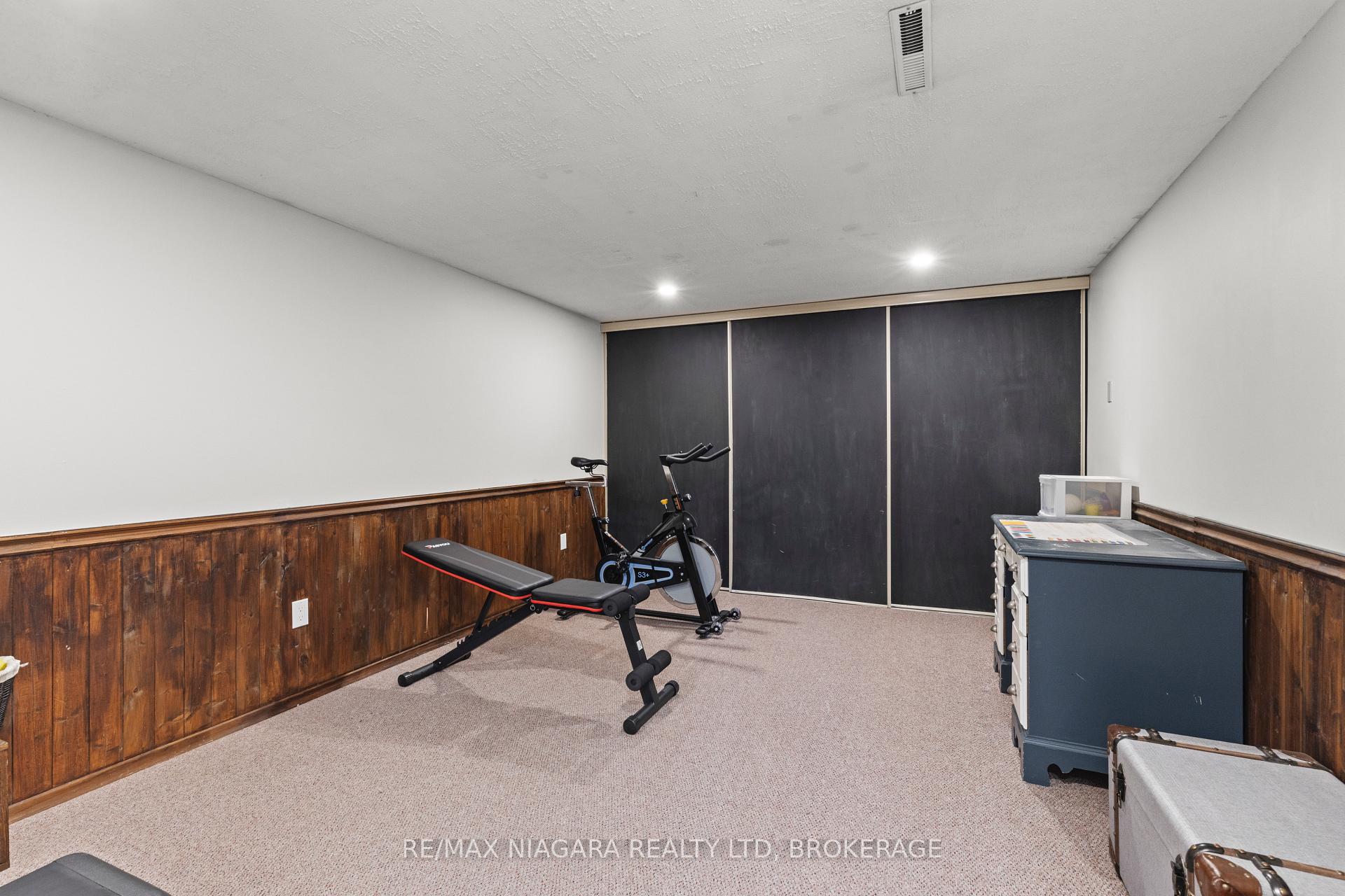 Photo 24 of 20 Centennial Drive, St. Catharines, Lakeport — HOMEH