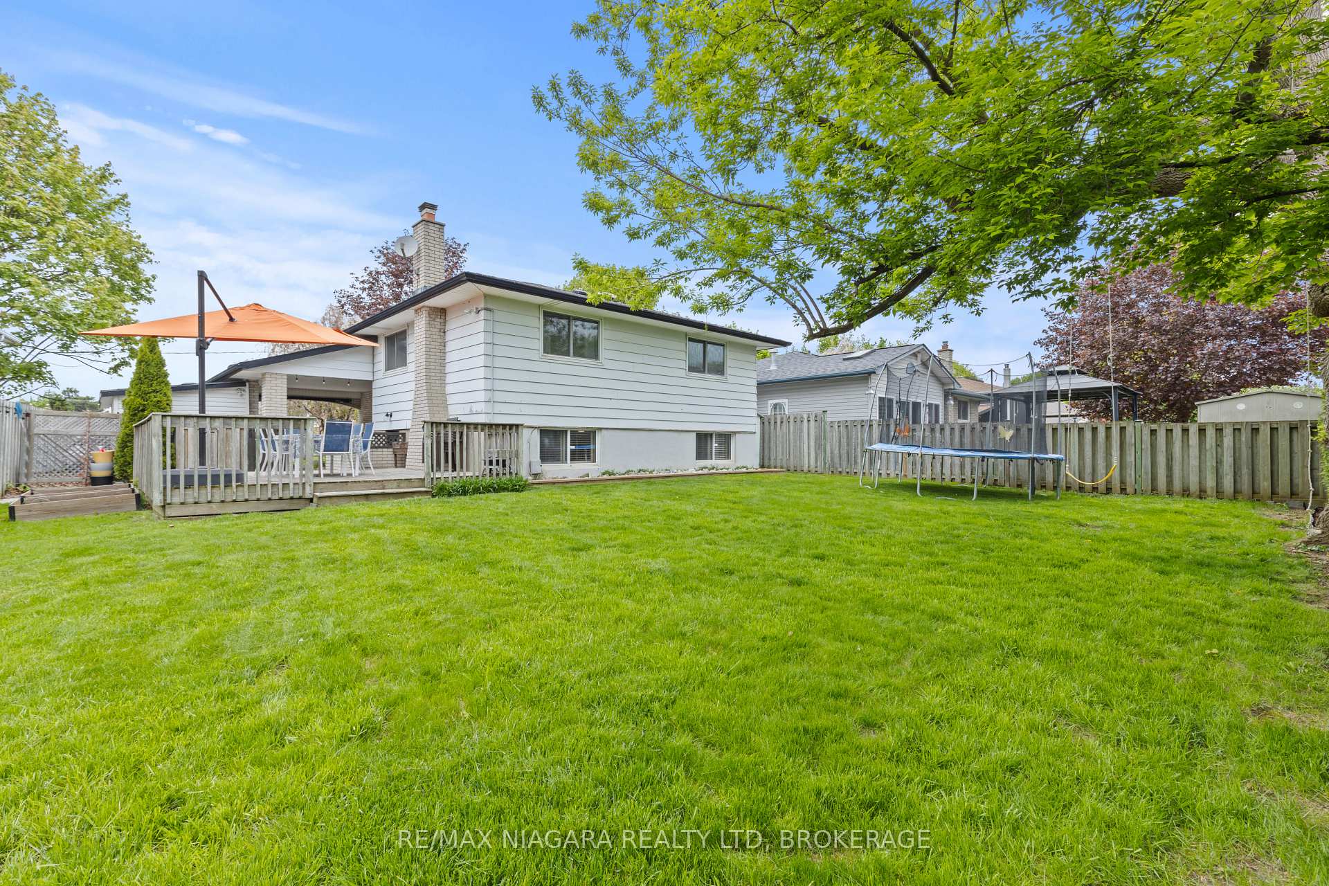 Photo 31 of 20 Centennial Drive, St. Catharines, Lakeport — HOMEH