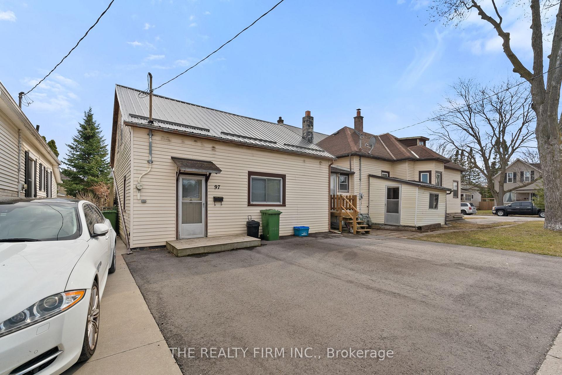 Photo 6 of 18 Fourth Avenue, St. Thomas — HOMEH