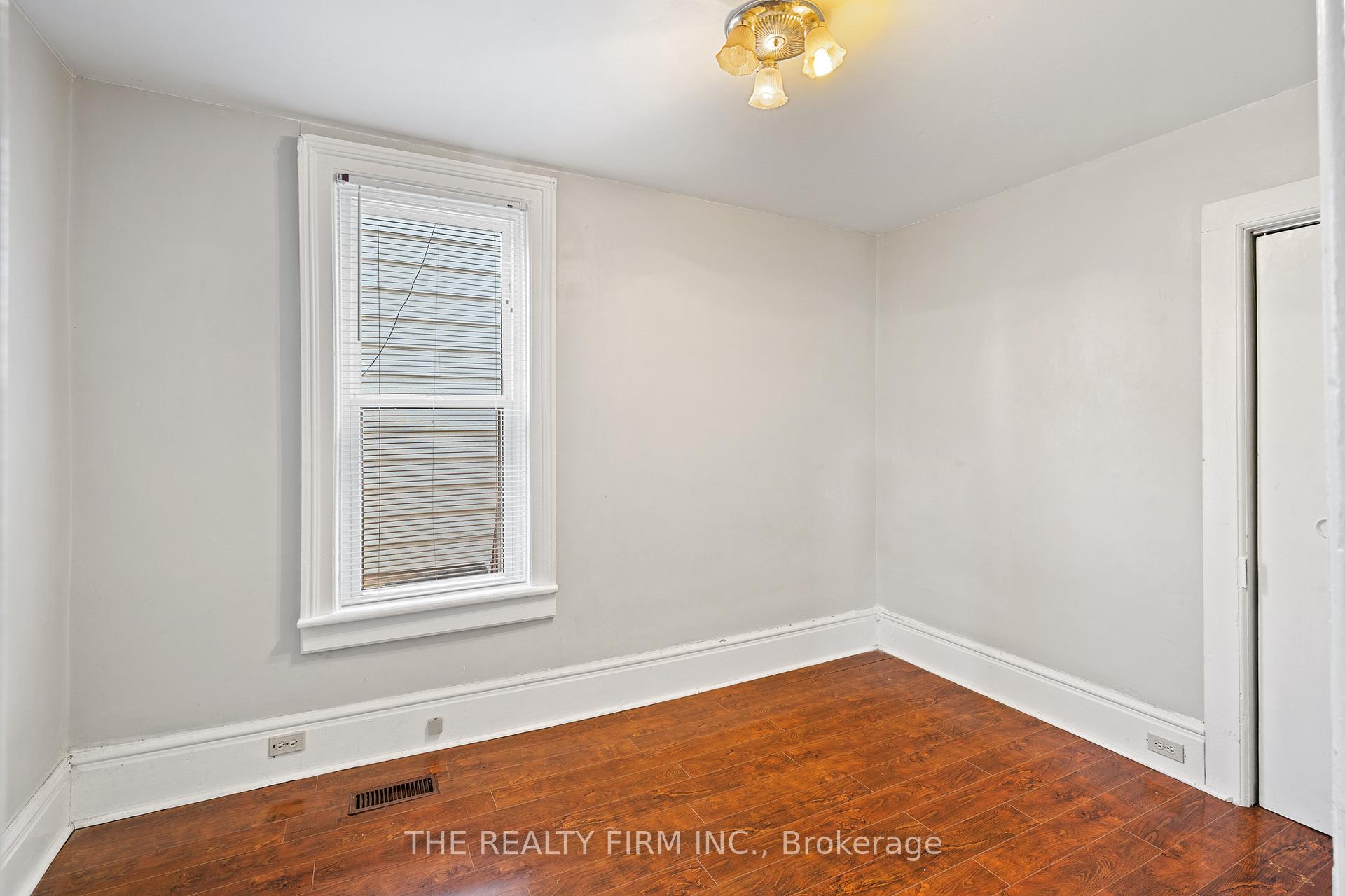 Photo 24 of 18 Fourth Avenue, St. Thomas — HOMEH