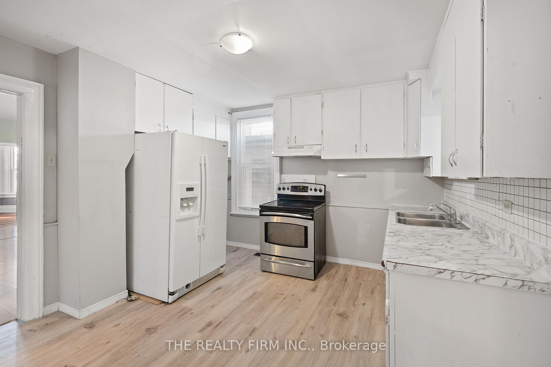 Photo 26 of 18 Fourth Avenue, St. Thomas — HOMEH