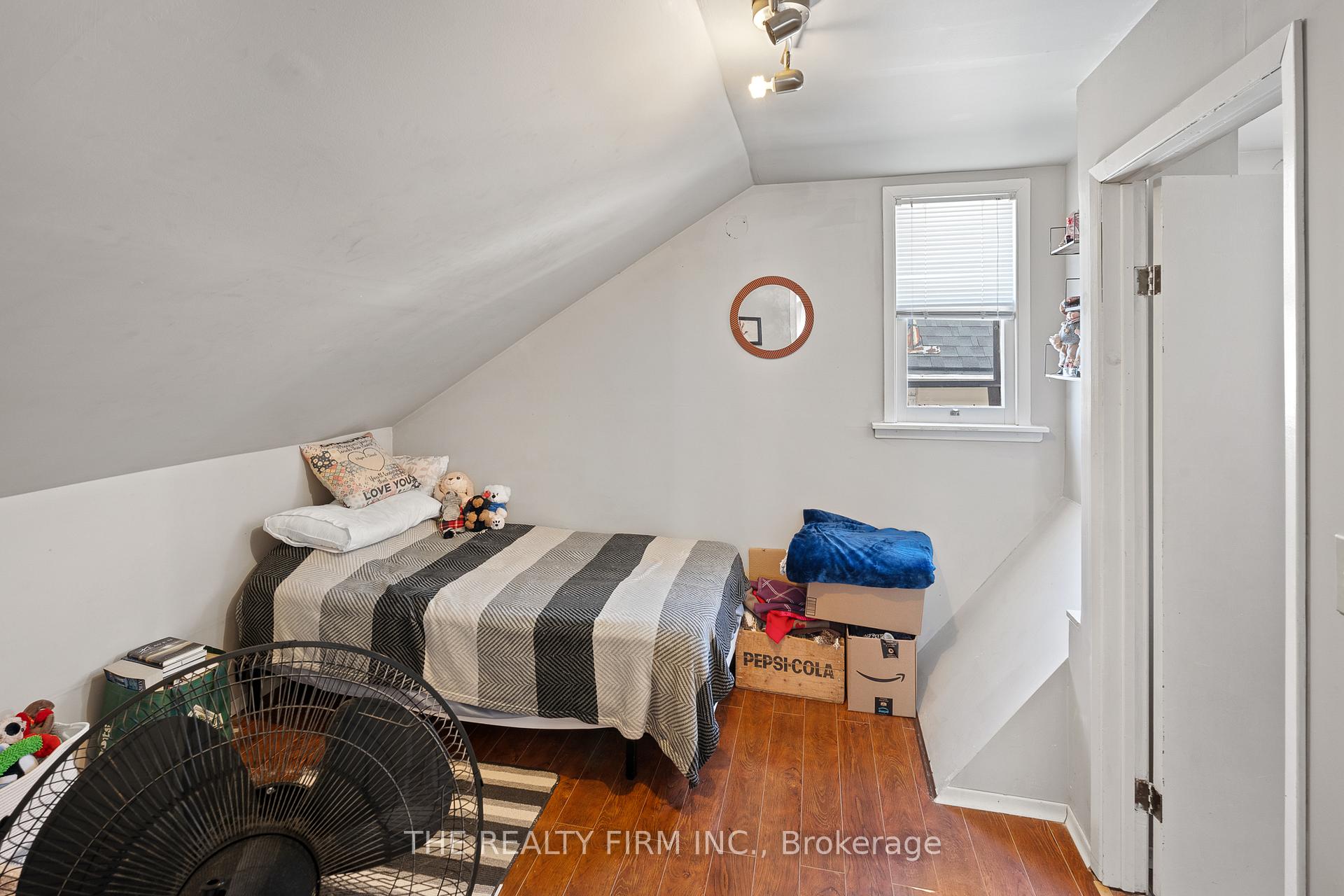 Photo 47 of 18 Fourth Avenue, St. Thomas — HOMEH
