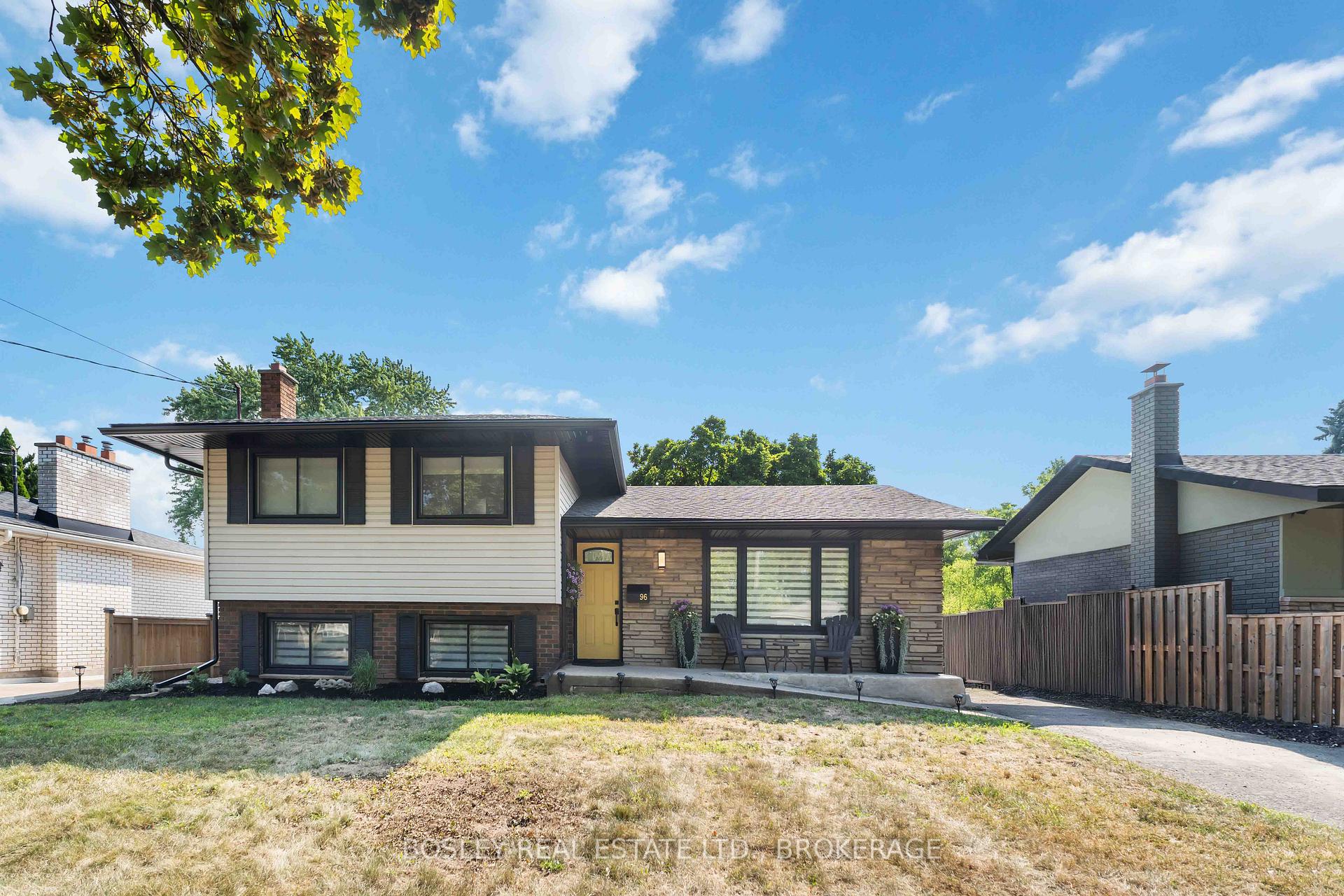 Photo 2 of 96 Windward Street, St. Catharines, Carlton/Bunting — HOMEH