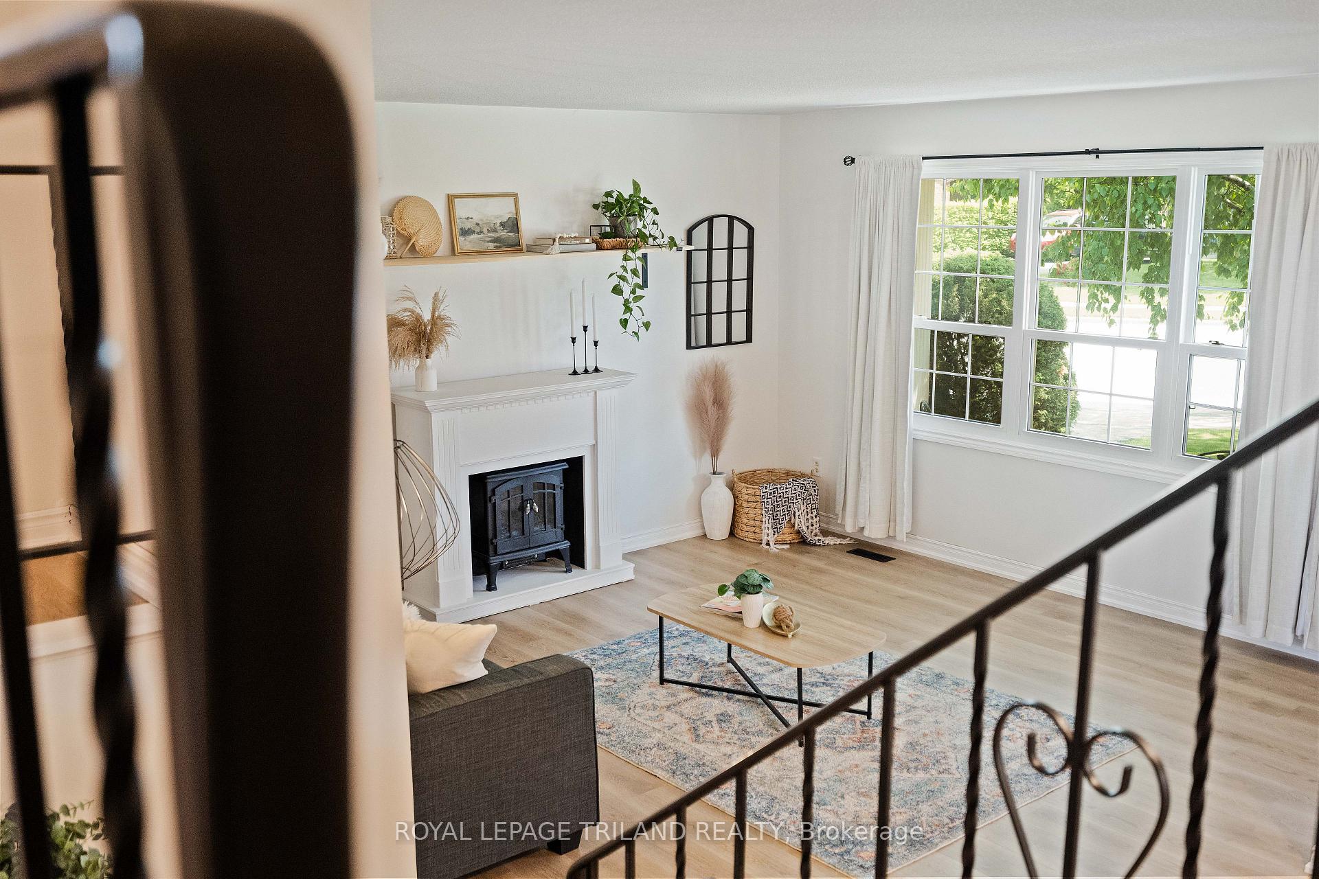Photo 14 of 126 Highview Drive, St. Thomas — HOMEH