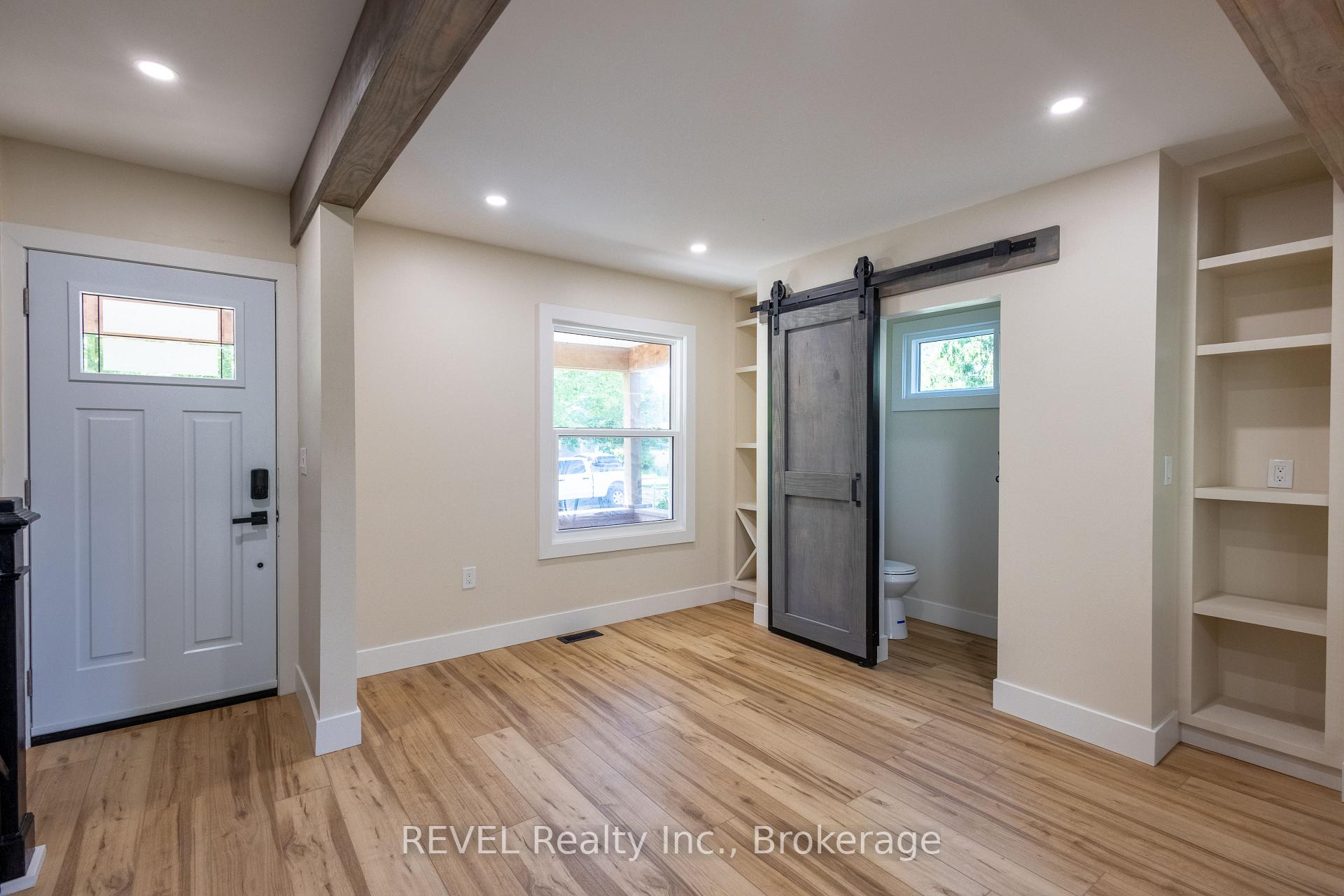 Photo 5 of 52 Albert Street, St. Catharines, Downtown — HOMEH