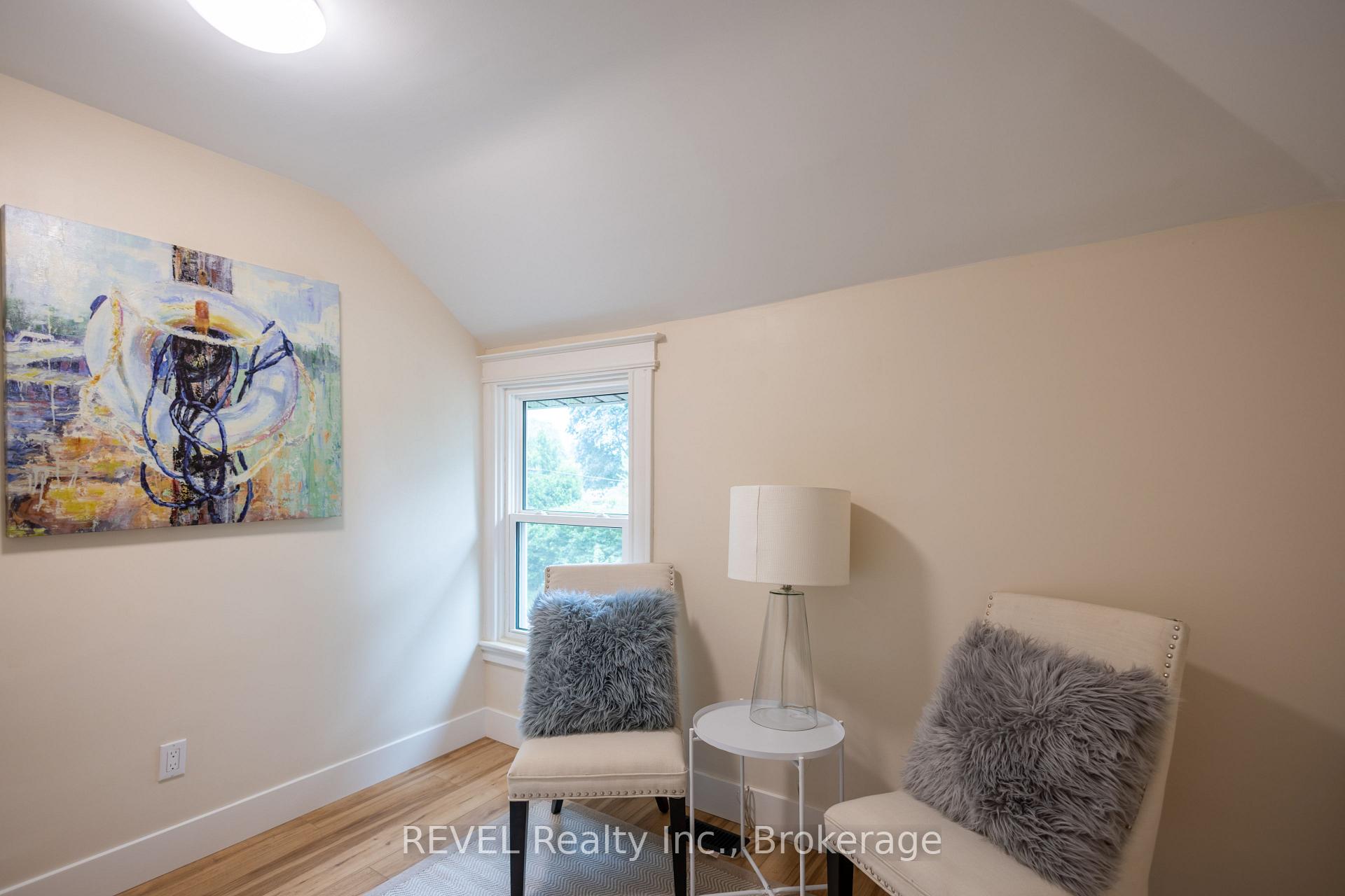 Photo 21 of 52 Albert Street, St. Catharines, Downtown — HOMEH