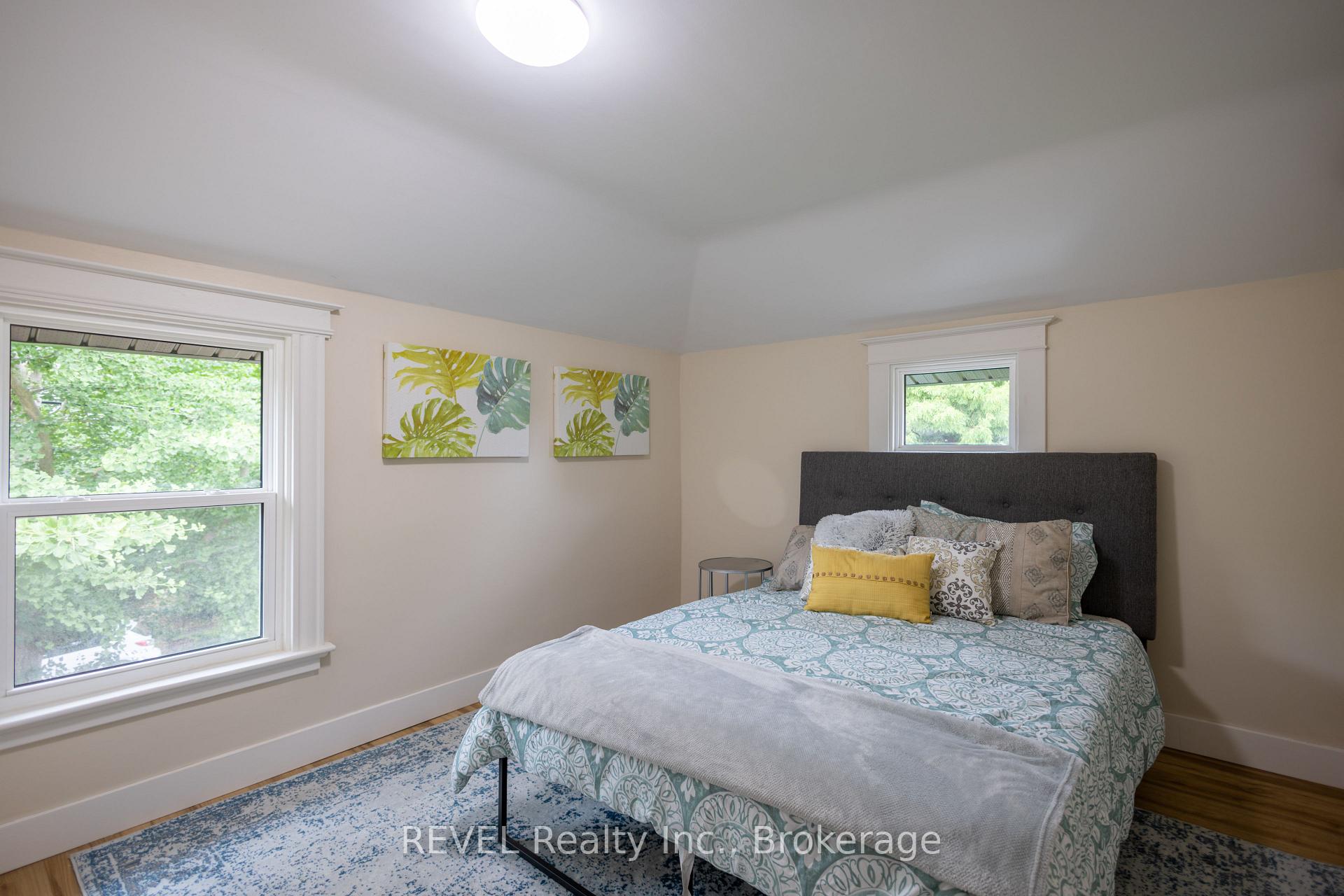 Photo 25 of 52 Albert Street, St. Catharines, Downtown — HOMEH