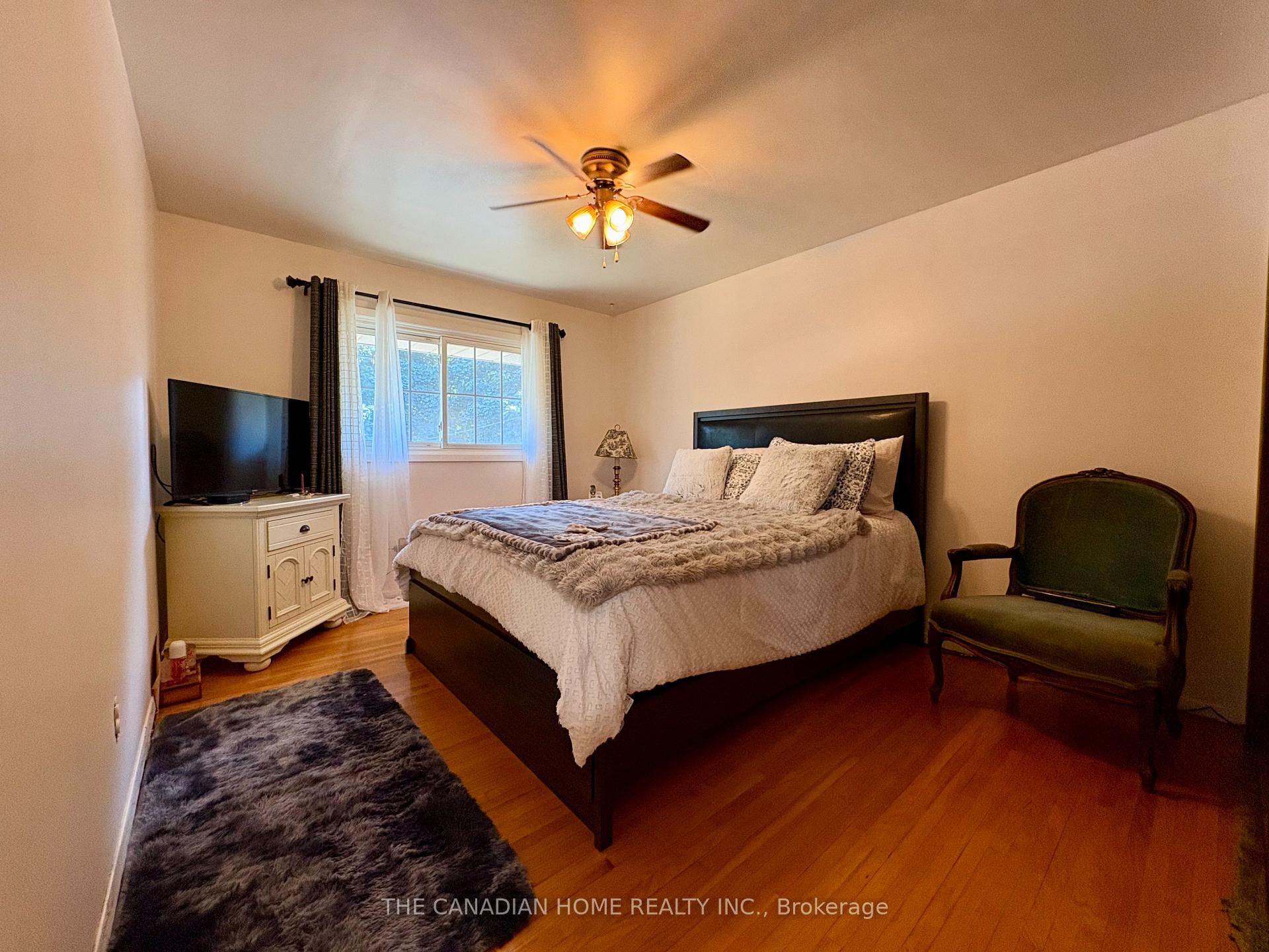Photo 14 of 37 Viking Drive, St. Catharines, Bunting/Linwell — HOMEH