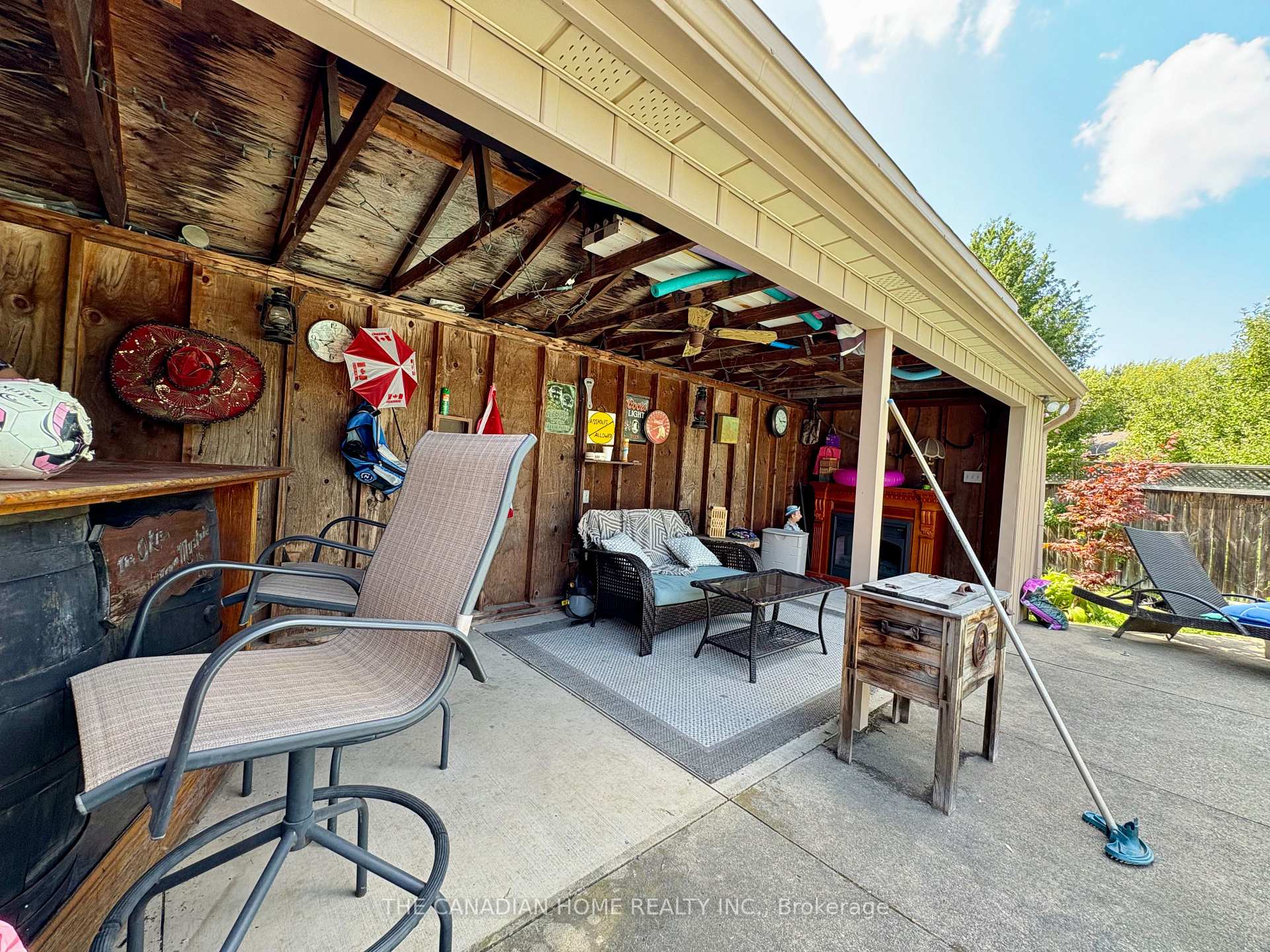 Photo 28 of 37 Viking Drive, St. Catharines, Bunting/Linwell — HOMEH
