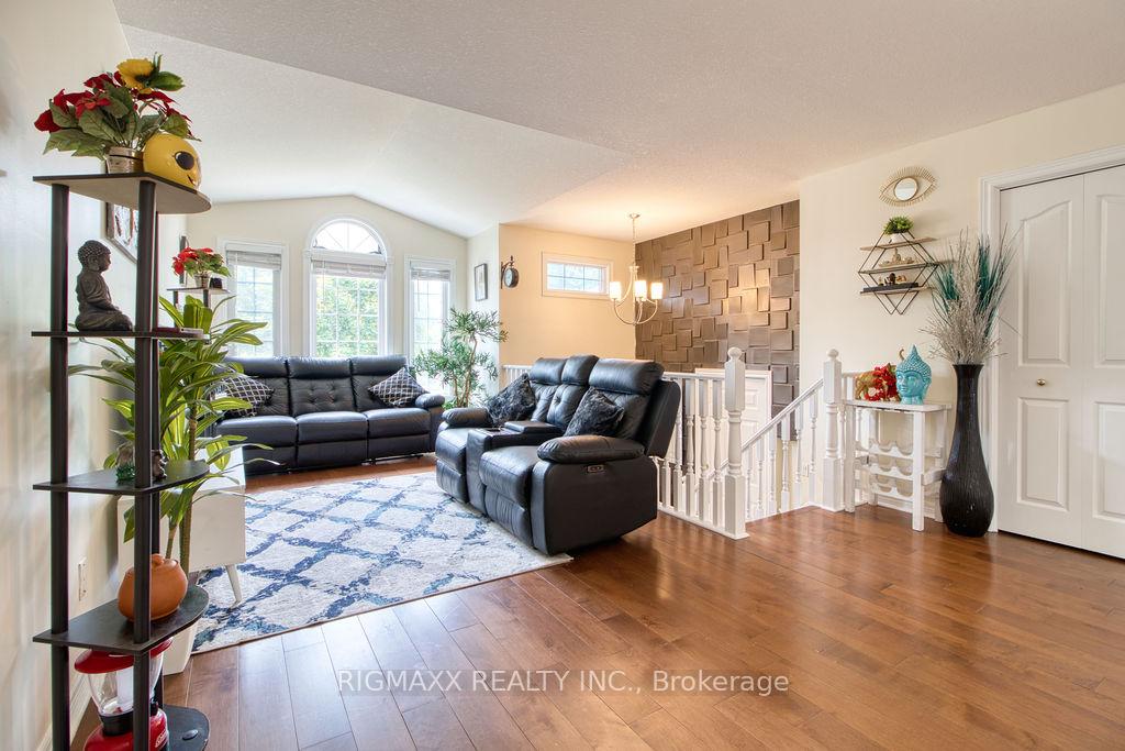 Photo 6 of 29 Ponsford Place, St. Thomas — HOMEH