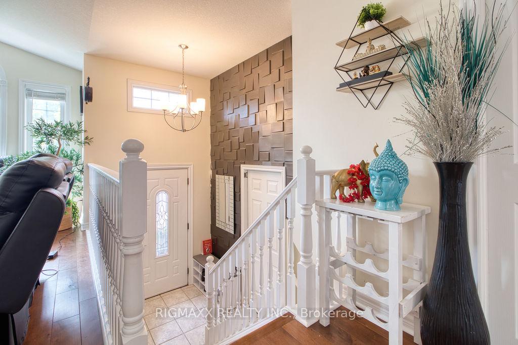 Photo 8 of 29 Ponsford Place, St. Thomas — HOMEH