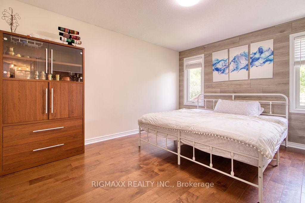 Photo 12 of 29 Ponsford Place, St. Thomas — HOMEH