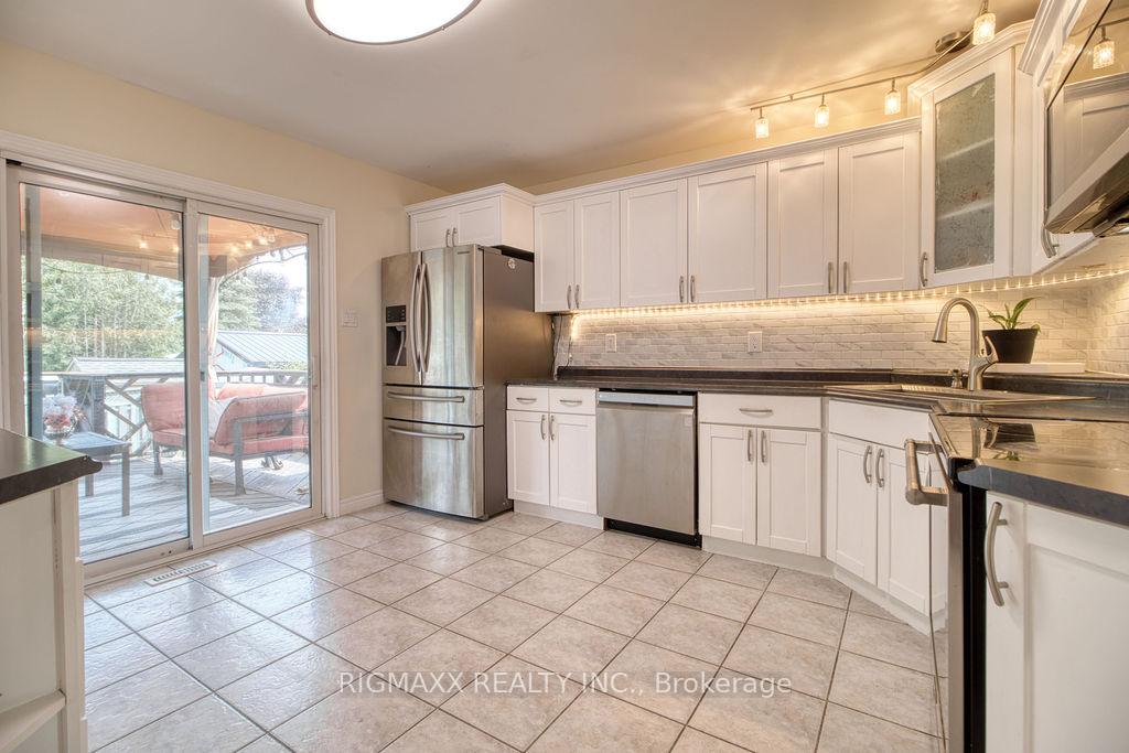 Photo 22 of 29 Ponsford Place, St. Thomas — HOMEH