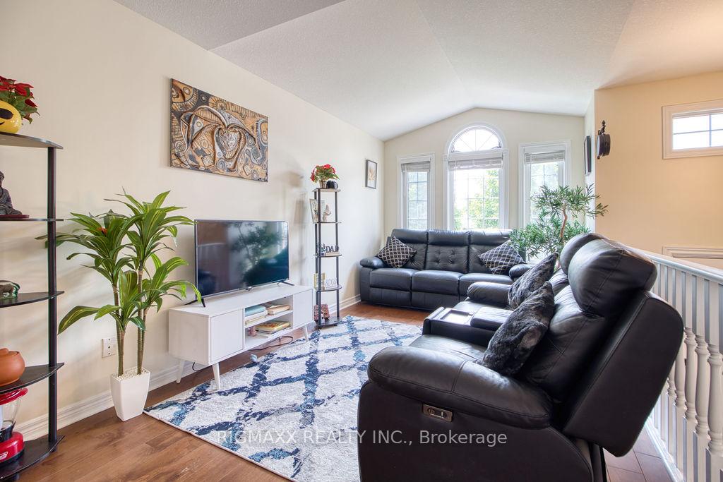 Photo 23 of 29 Ponsford Place, St. Thomas — HOMEH