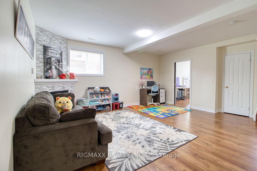 Photo 26 of 29 Ponsford Place, St. Thomas — HOMEH
