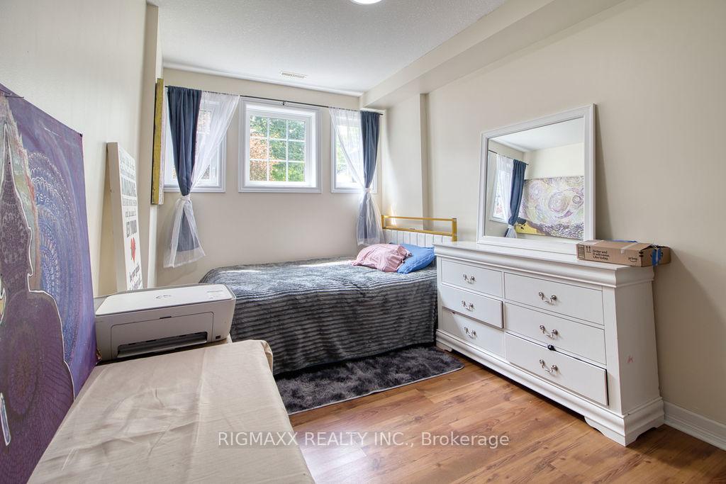 Photo 33 of 29 Ponsford Place, St. Thomas — HOMEH