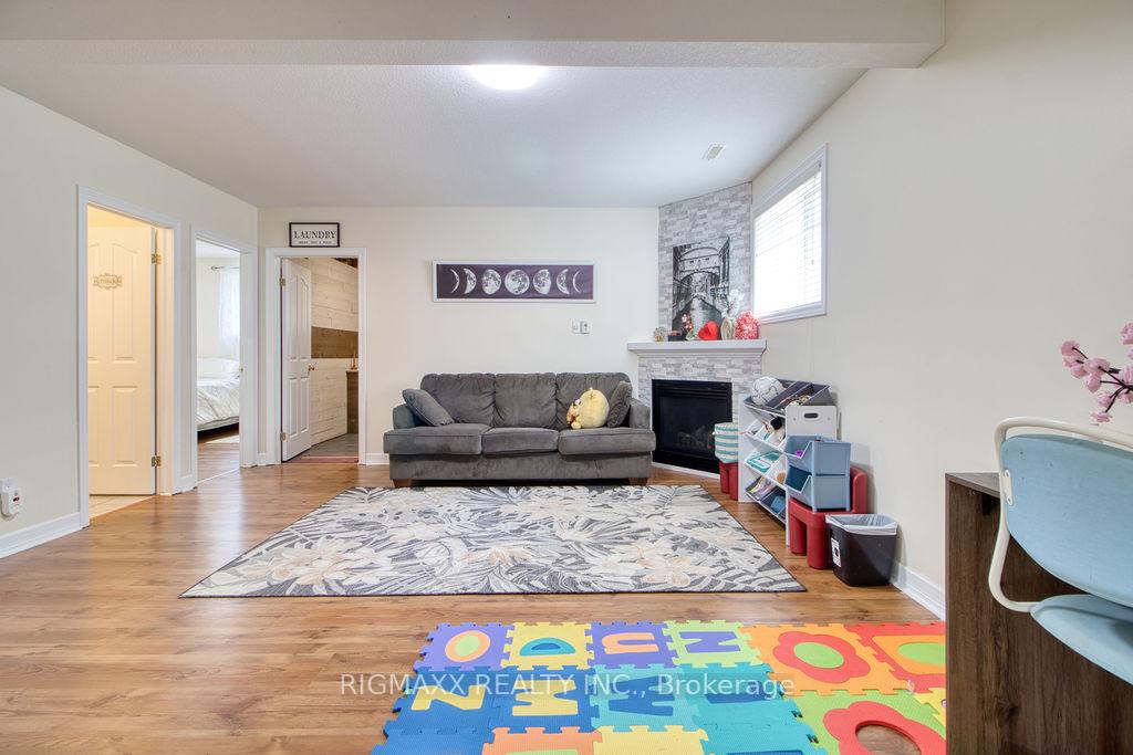 Photo 34 of 29 Ponsford Place, St. Thomas — HOMEH