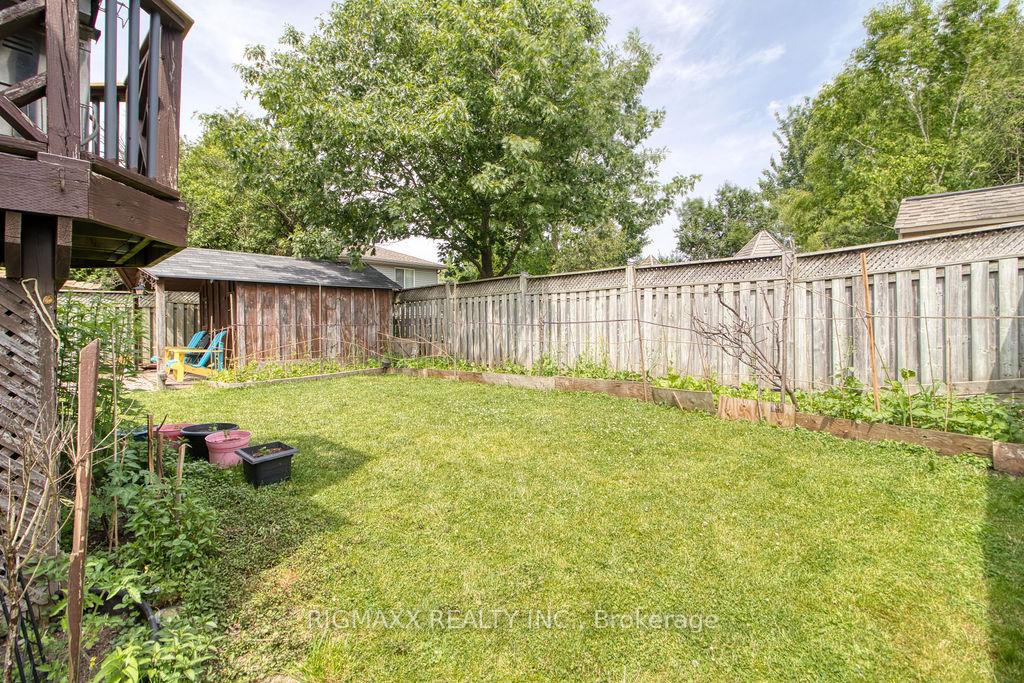 Photo 39 of 29 Ponsford Place, St. Thomas — HOMEH