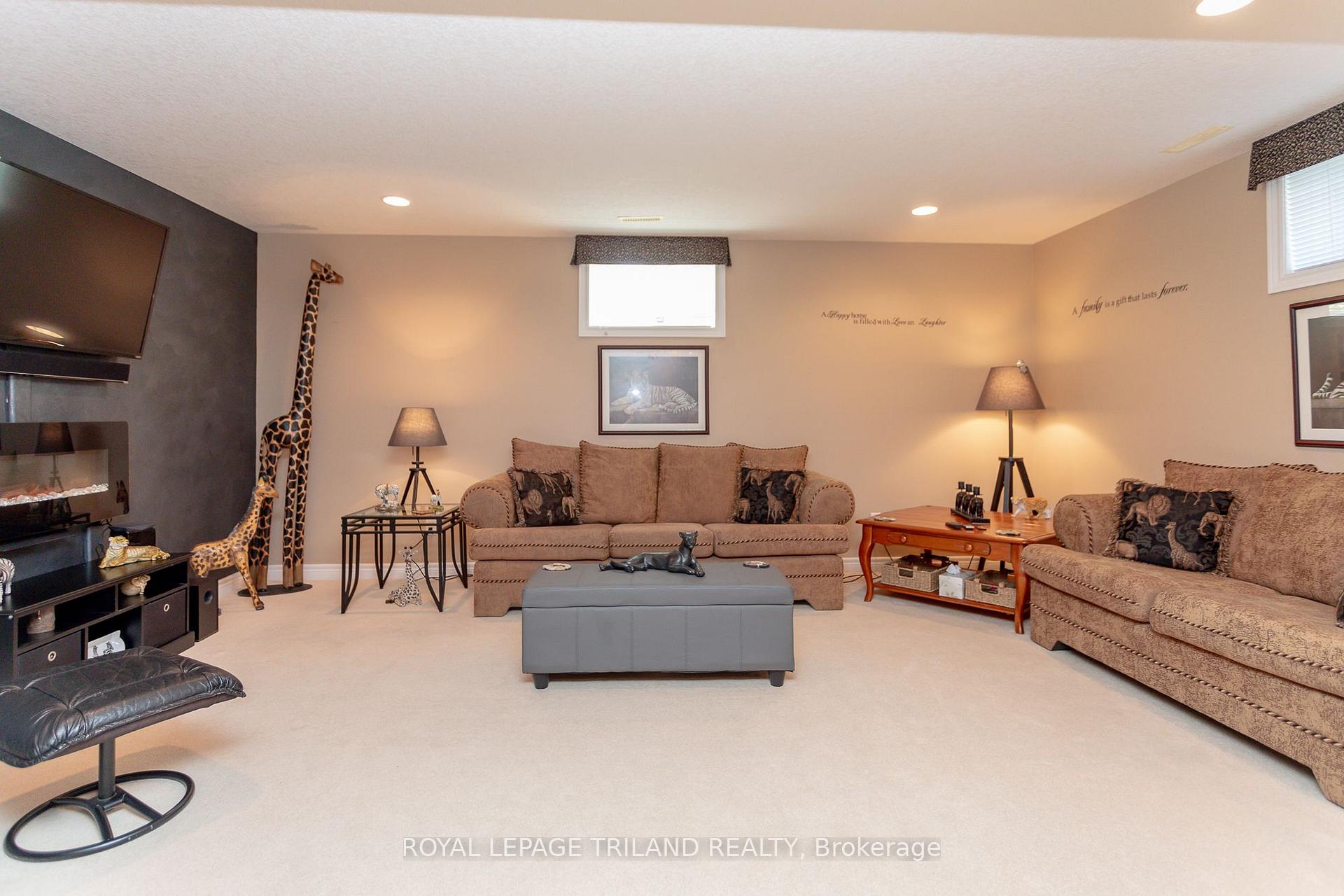 Photo 30 of 53 Augusta Crescent, St. Thomas — HOMEH