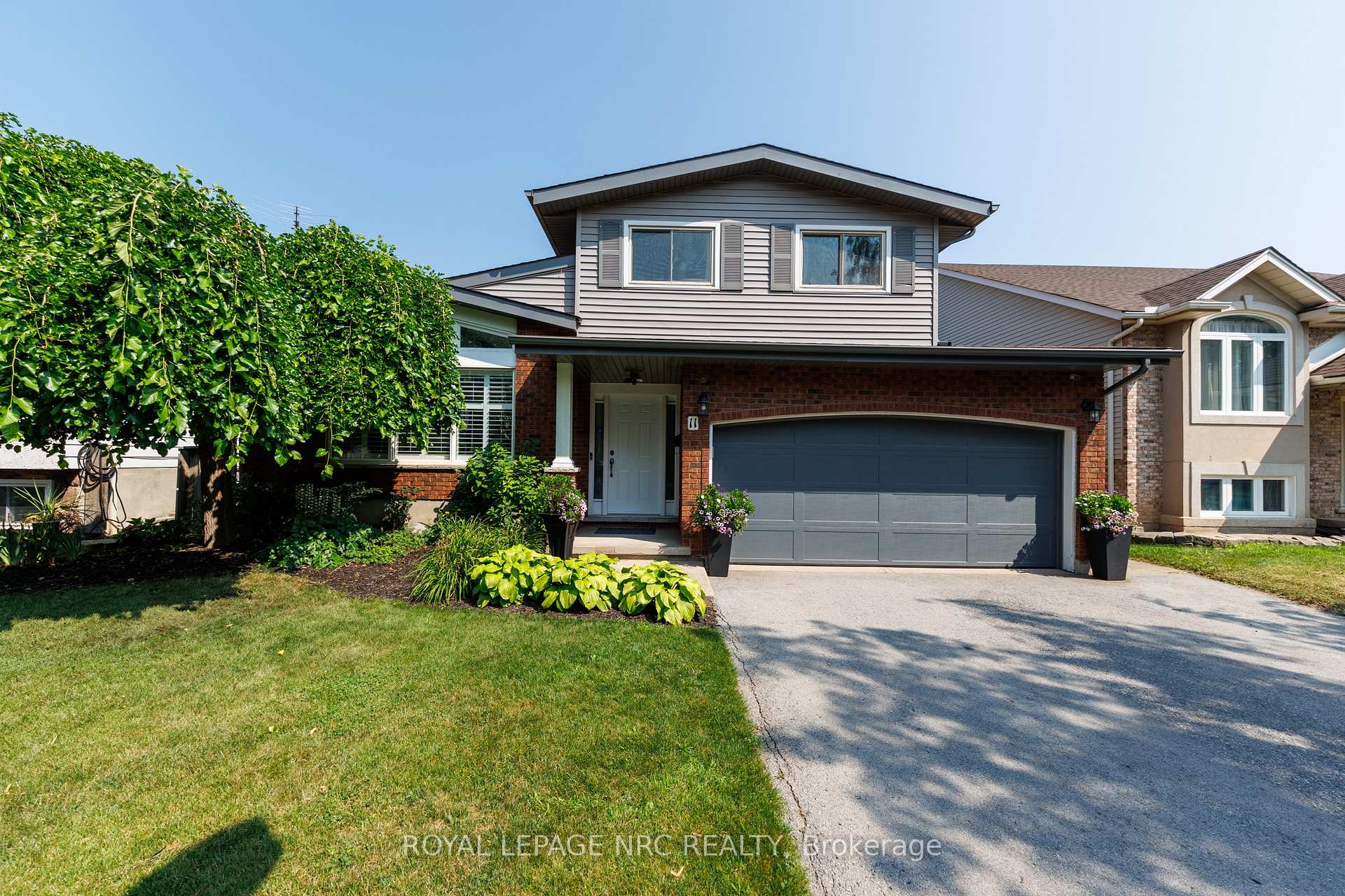 Photo 1 of 11 Stephen Street, St. Catharines, Lakeport — HOMEH