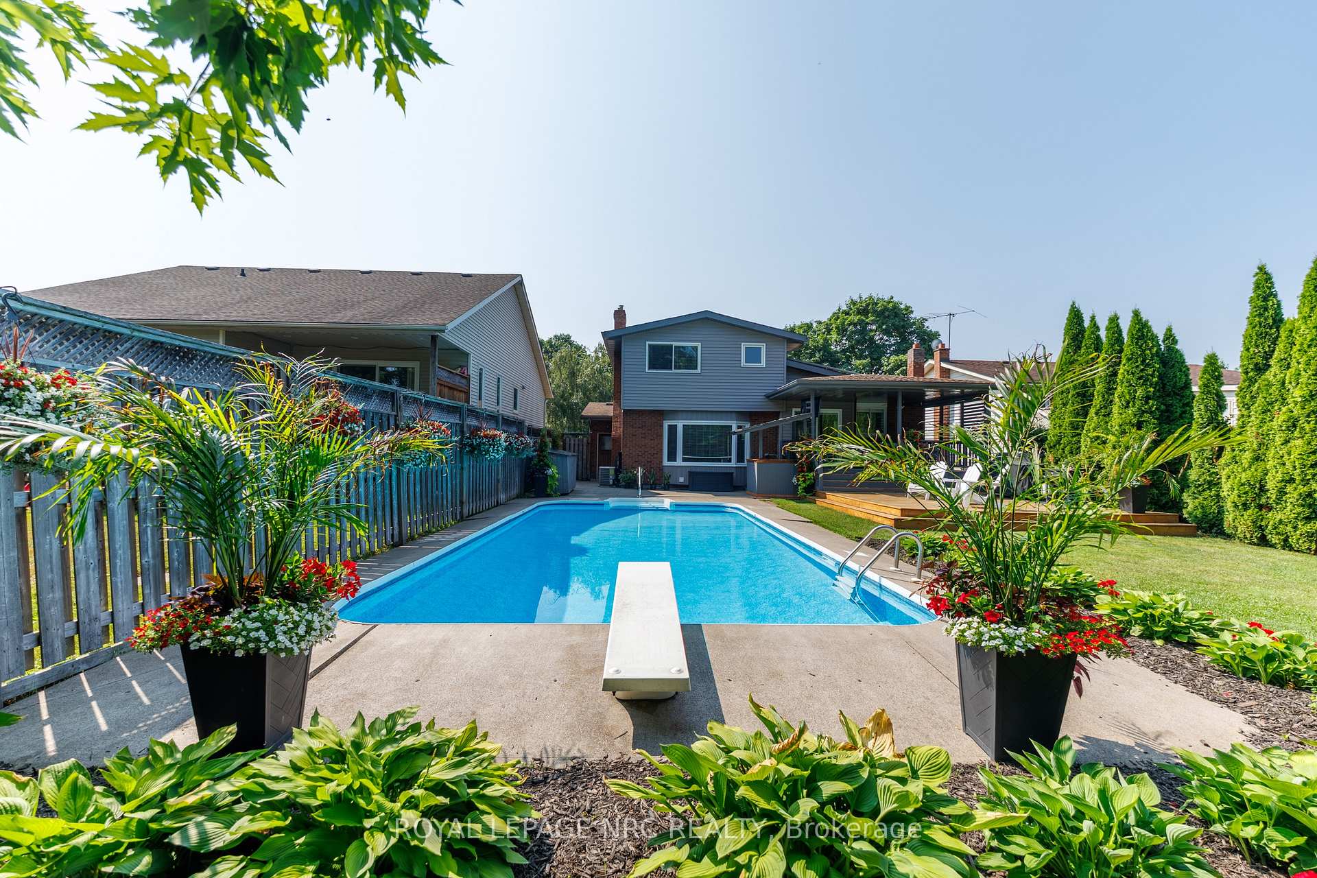 Photo 7 of 11 Stephen Street, St. Catharines, Lakeport — HOMEH
