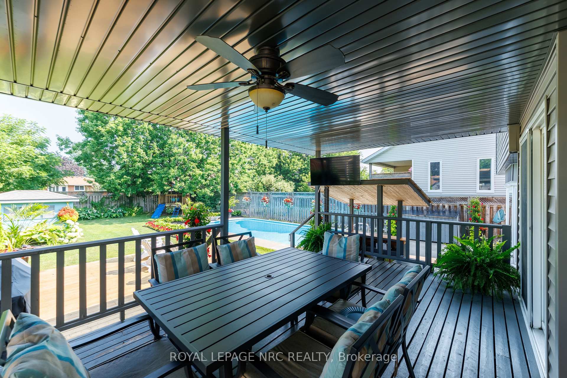 Photo 13 of 11 Stephen Street, St. Catharines, Lakeport — HOMEH