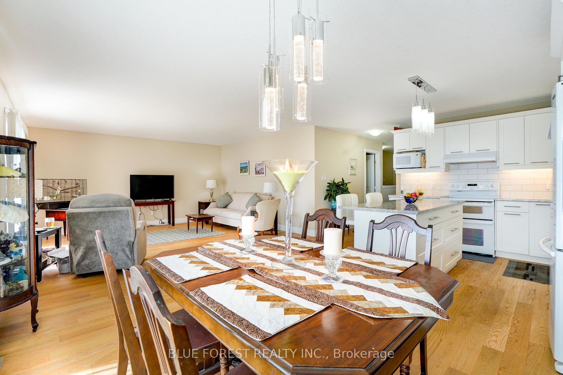 Photo 9 of 10 Auburn Drive, St. Thomas — HOMEH