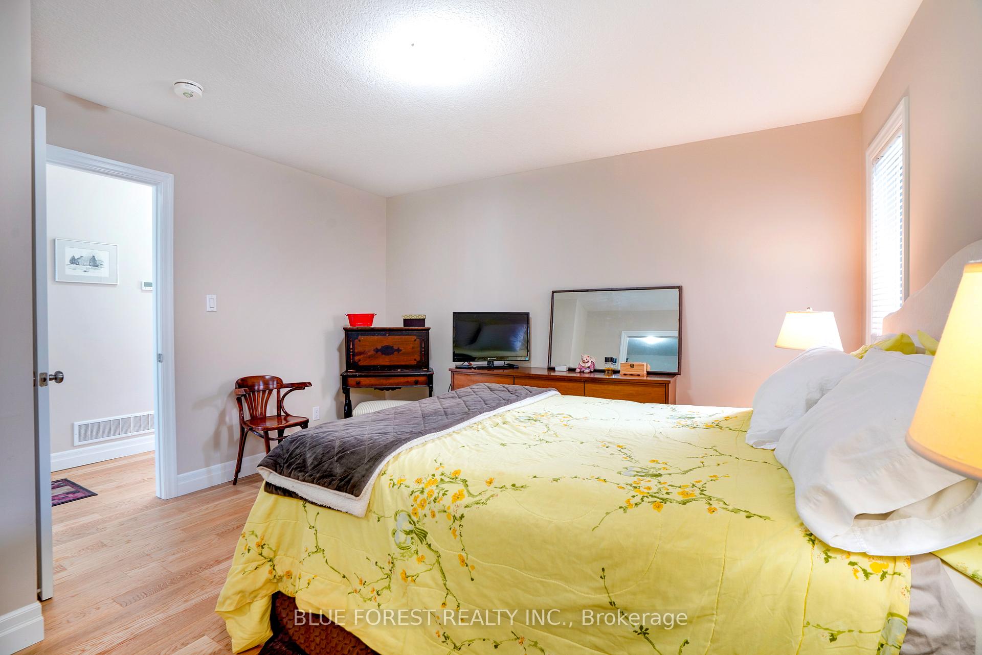 Photo 16 of 10 Auburn Drive, St. Thomas — HOMEH
