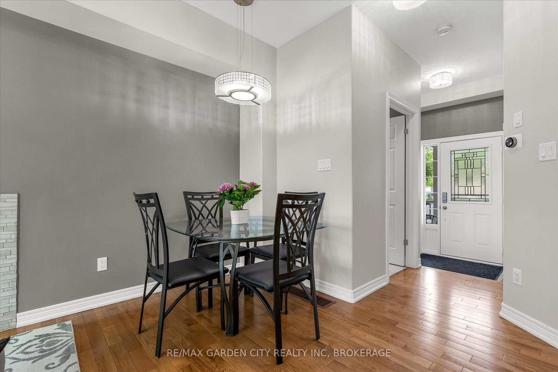 Photo 7 of 12 Chloe Street, St. Catharines, E. Chester — HOMEH