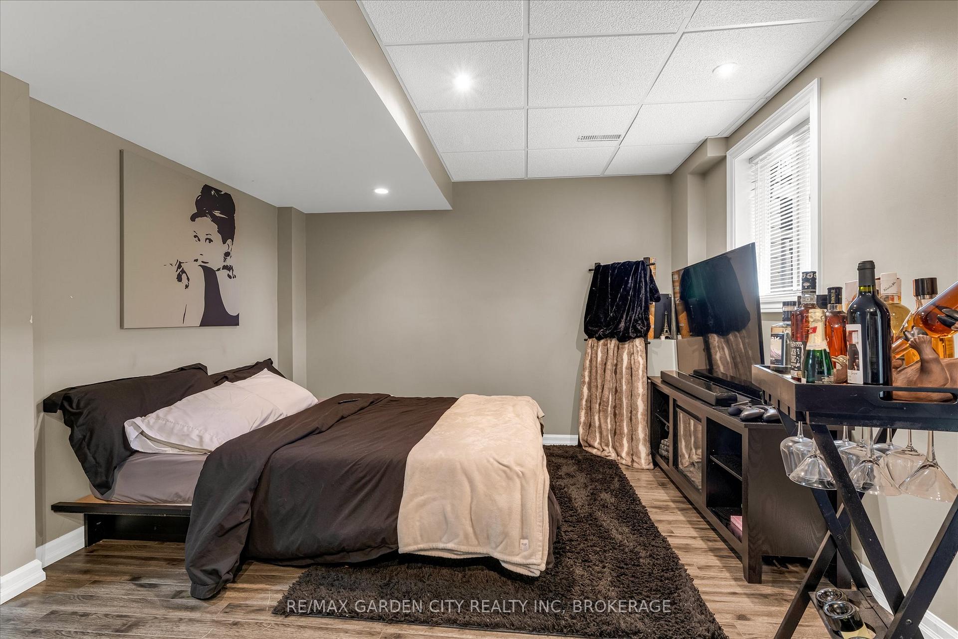 Photo 21 of 12 Chloe Street, St. Catharines, E. Chester — HOMEH