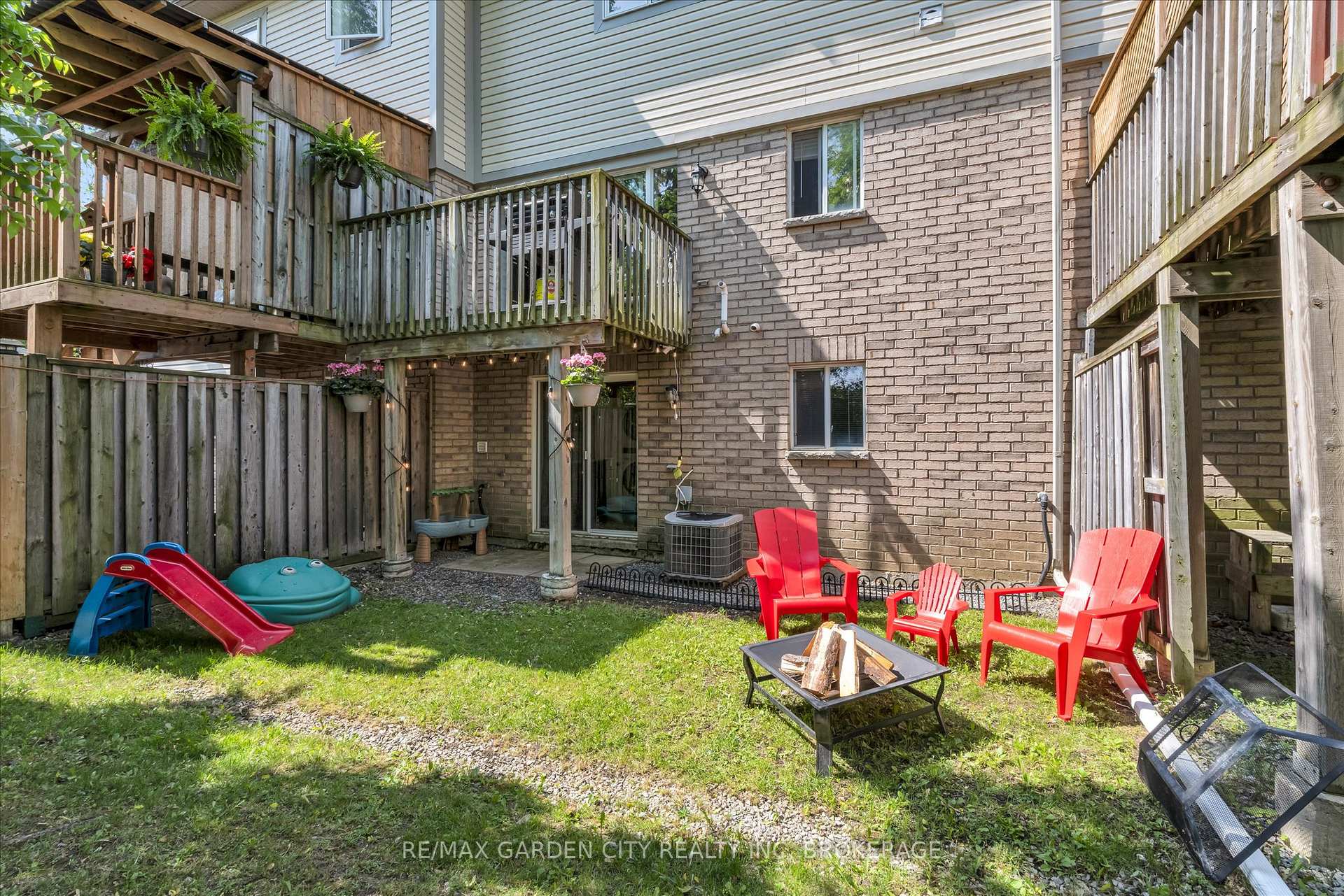 Photo 26 of 12 Chloe Street, St. Catharines, E. Chester — HOMEH