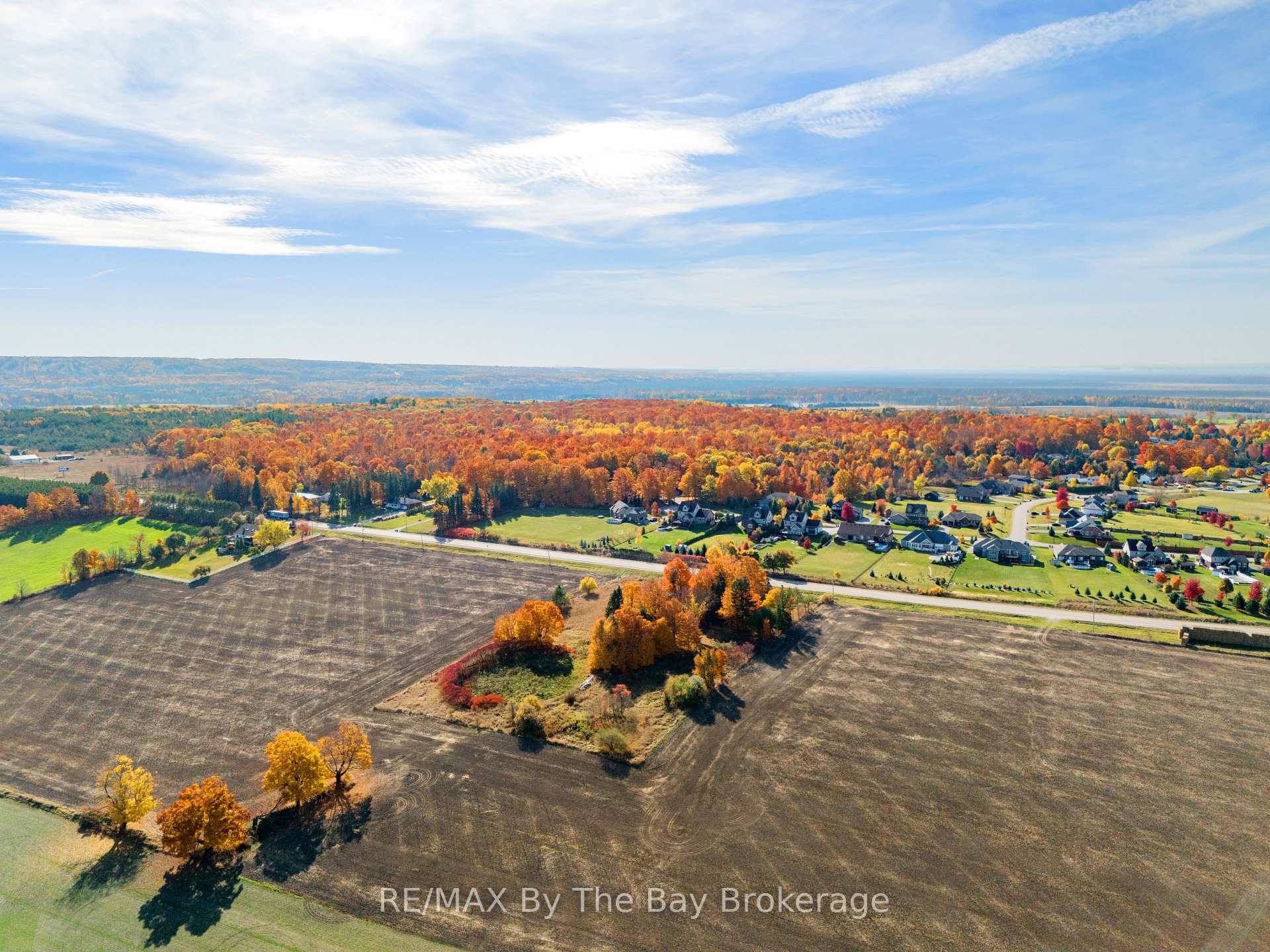 Photo 6 of 2500 Highway 26, Springwater, Rural Springwater — HOMEH