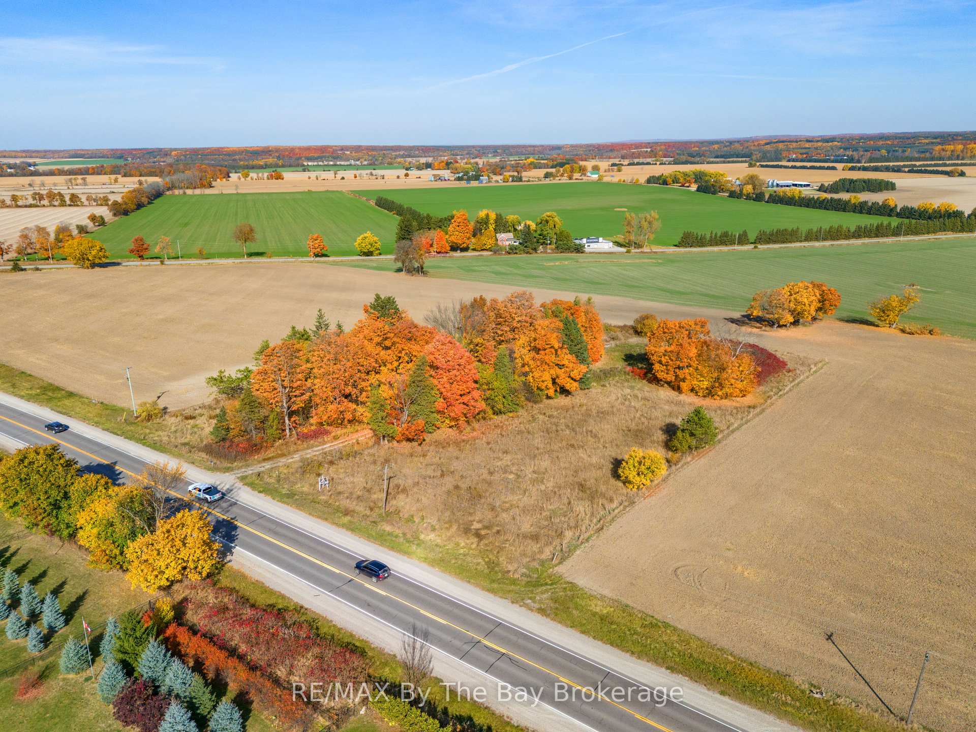 Photo 7 of 2500 Highway 26, Springwater, Rural Springwater — HOMEH