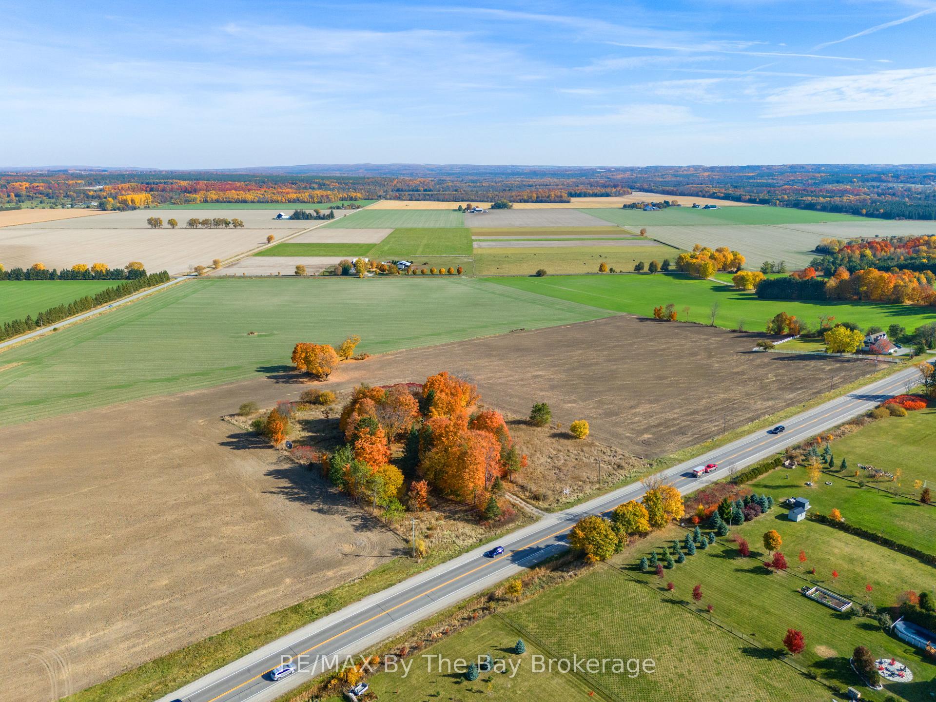 Photo 10 of 2500 Highway 26, Springwater, Rural Springwater — HOMEH