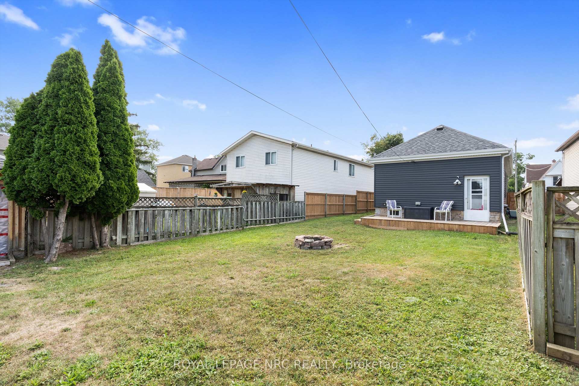 Photo 22 of 37 Almond Street, St. Catharines, Secord Woods — HOMEH