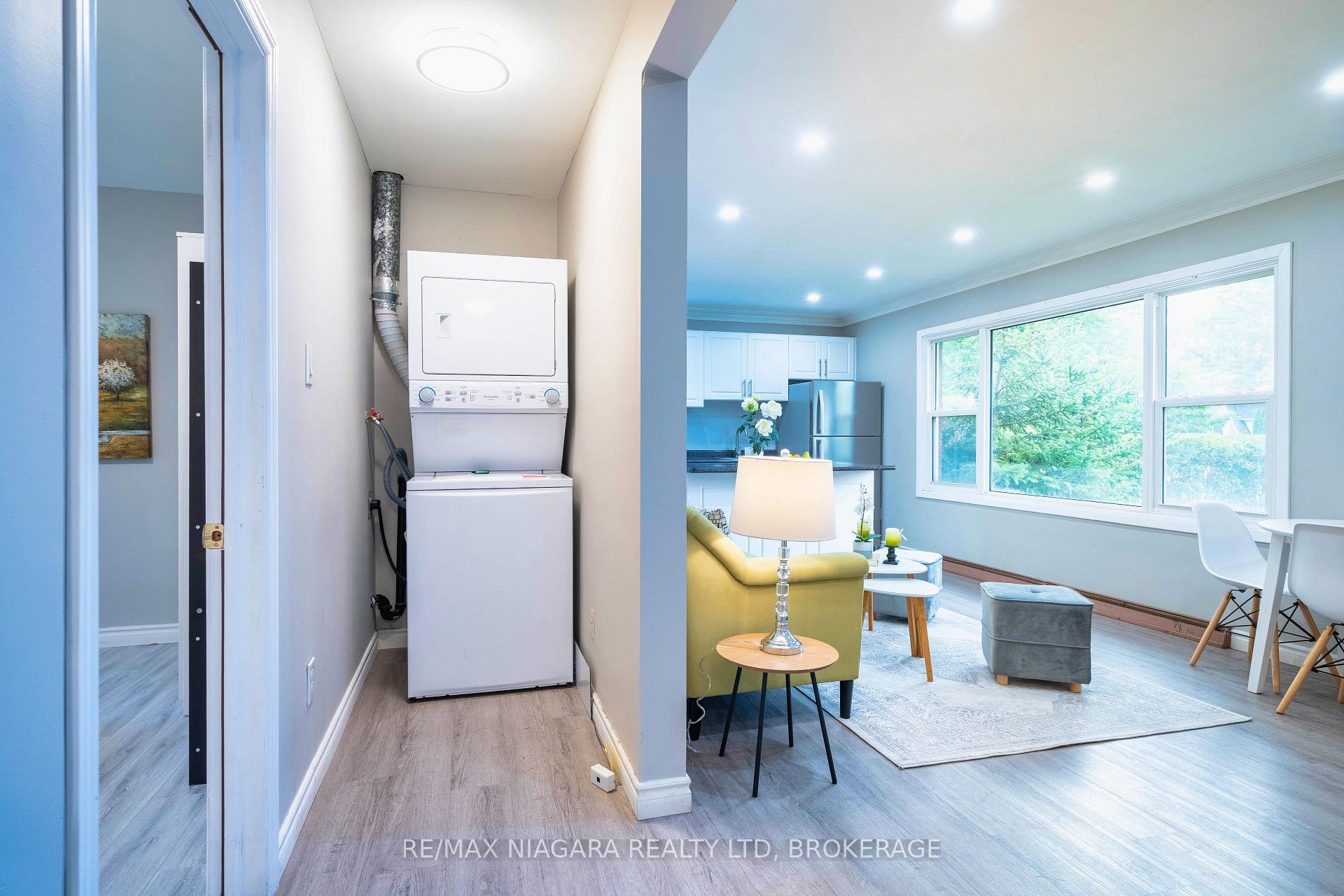 Photo 10 of 369 Glenridge Avenue, St. Catharines, Glendale/Glenridge — HOMEH